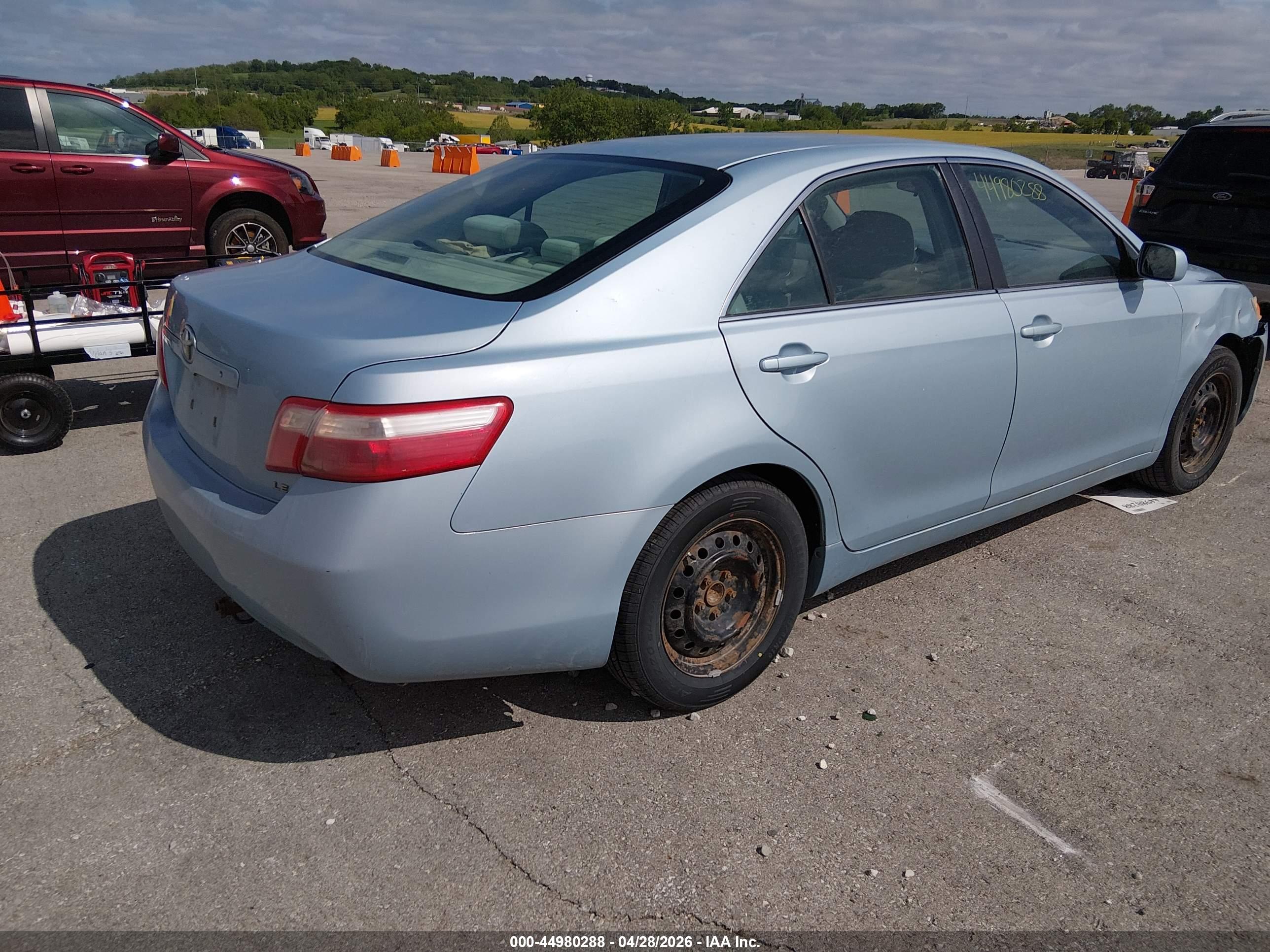 TOYOTA CAMRY image 4