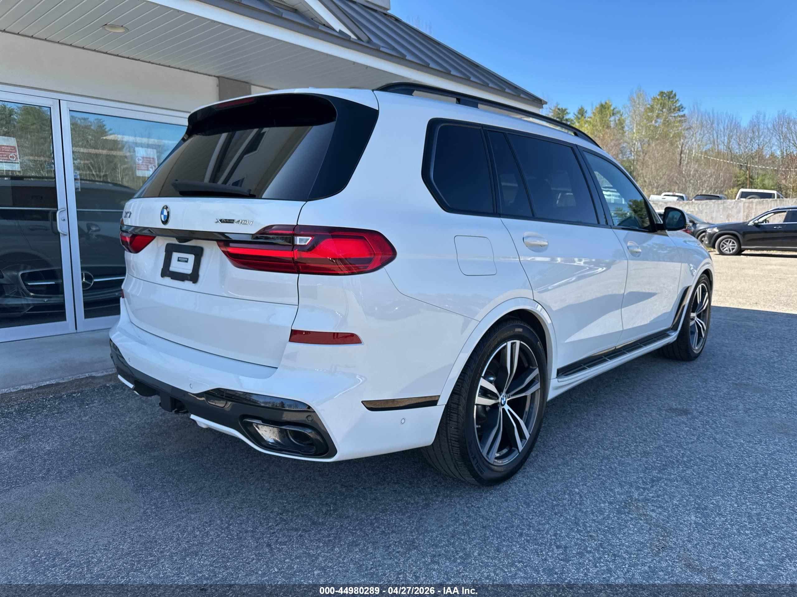 BMW X7 image 4
