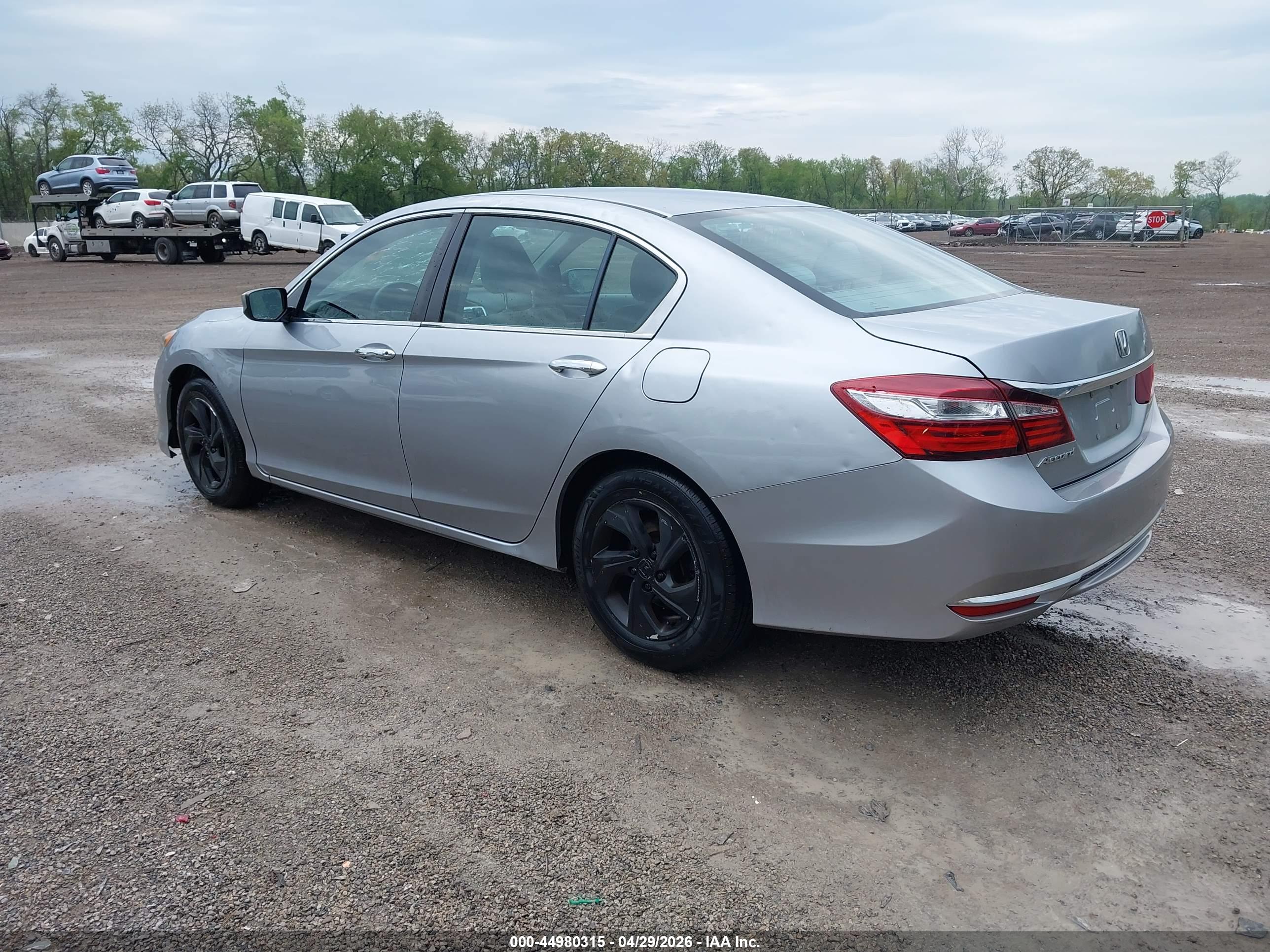 HONDA ACCORD image 3