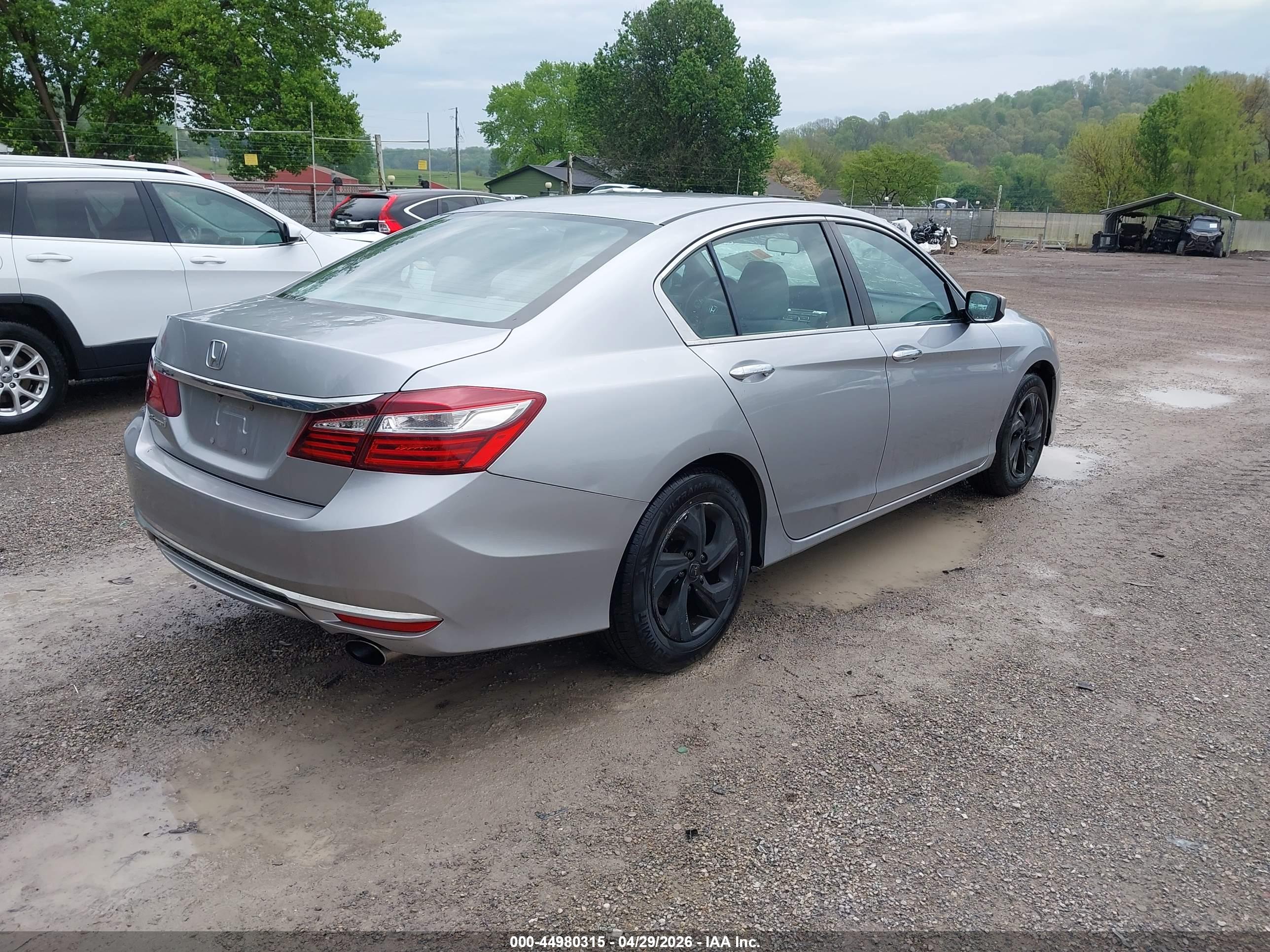 HONDA ACCORD image 4