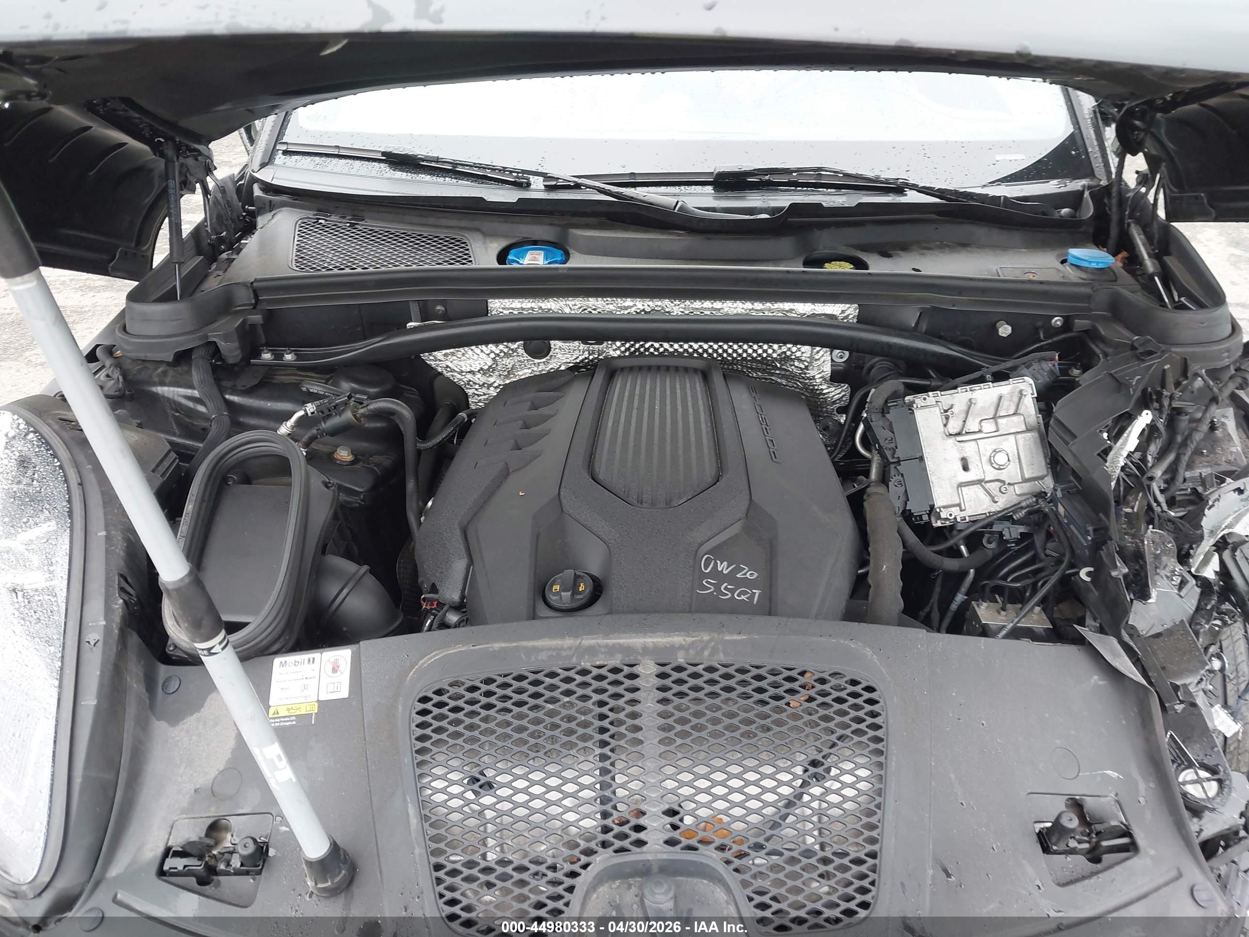 PORSCHE MACAN image 10