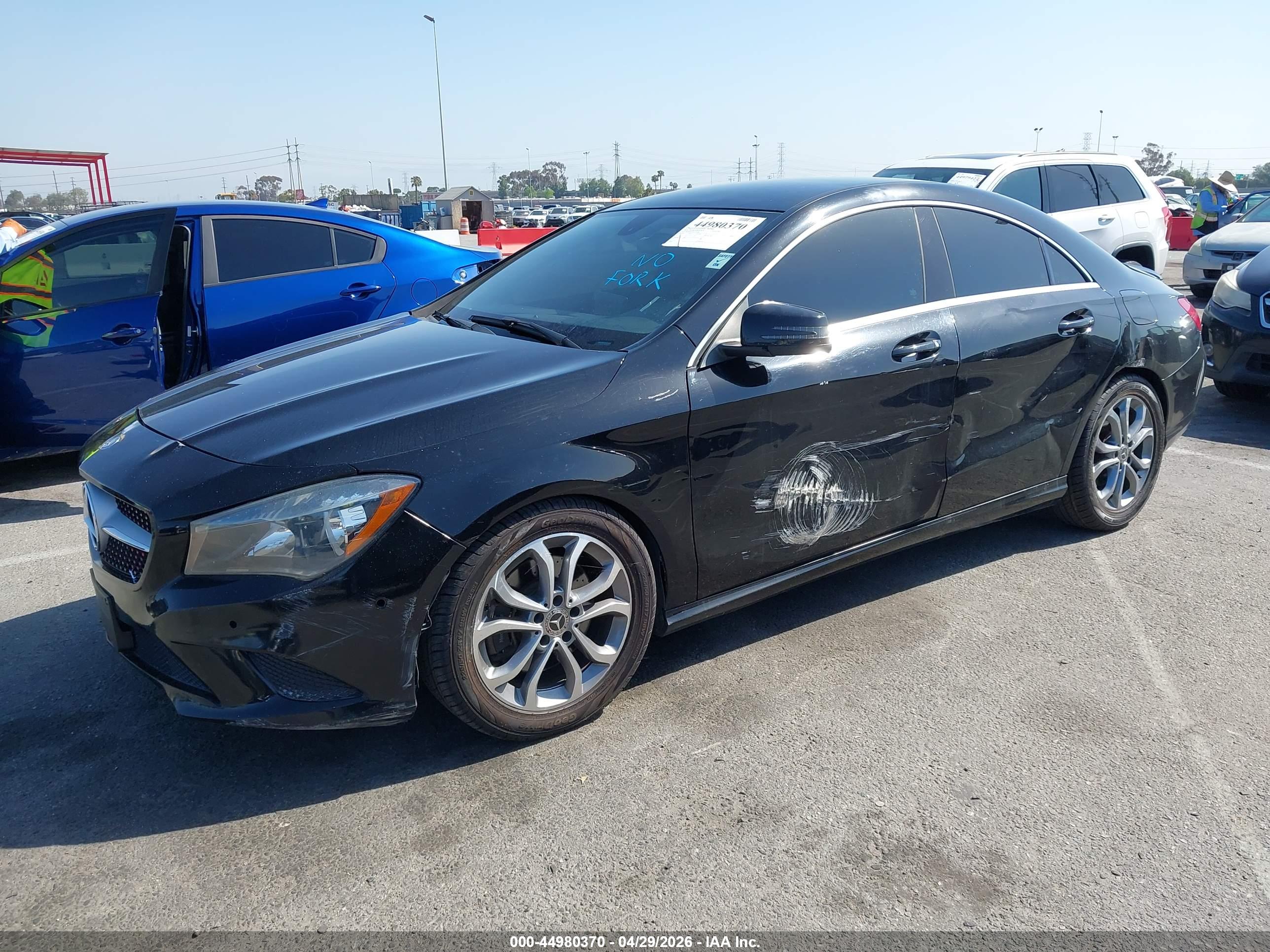 MERCEDES-BENZ CLA image 2