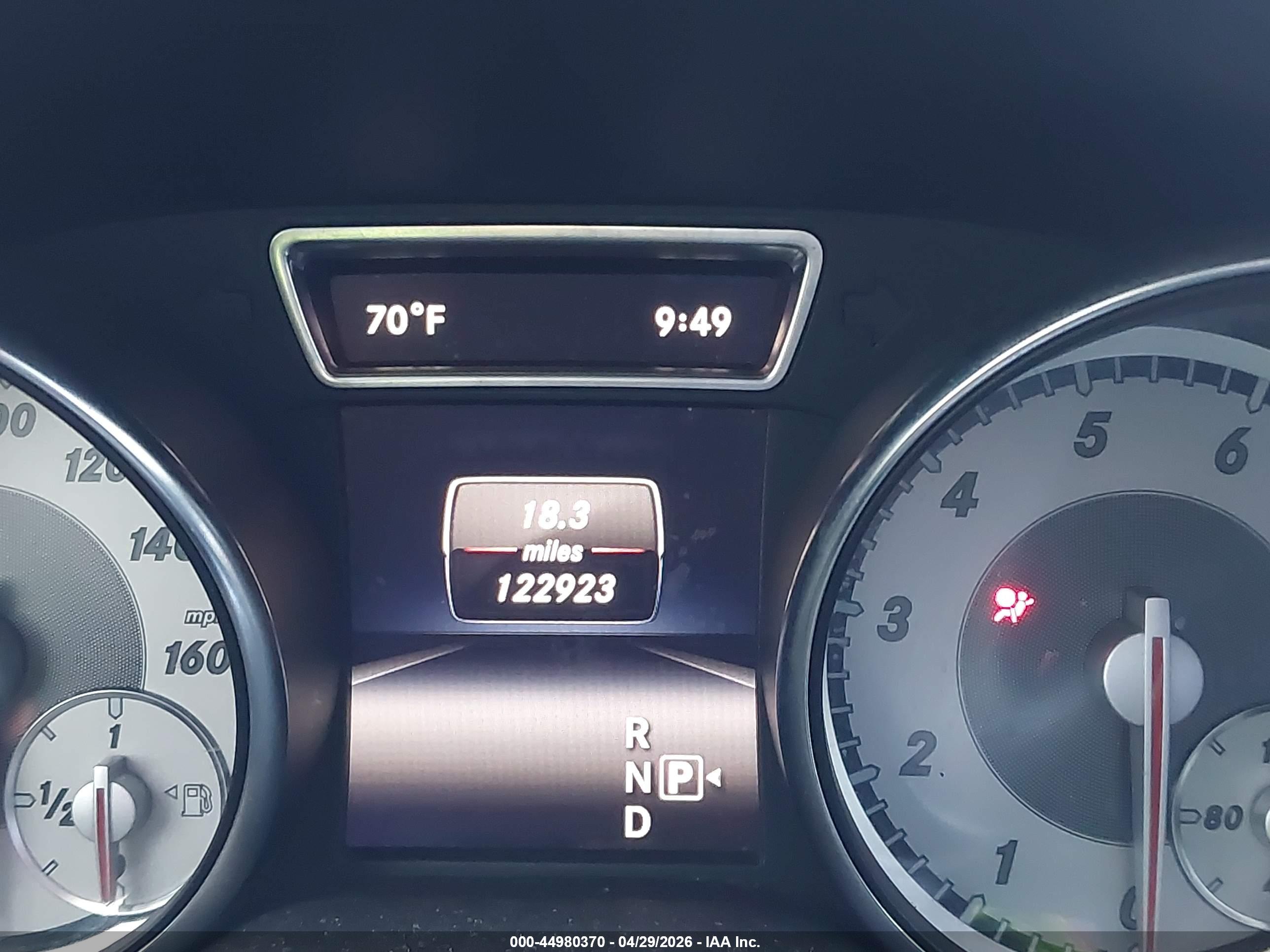 MERCEDES-BENZ CLA image 7