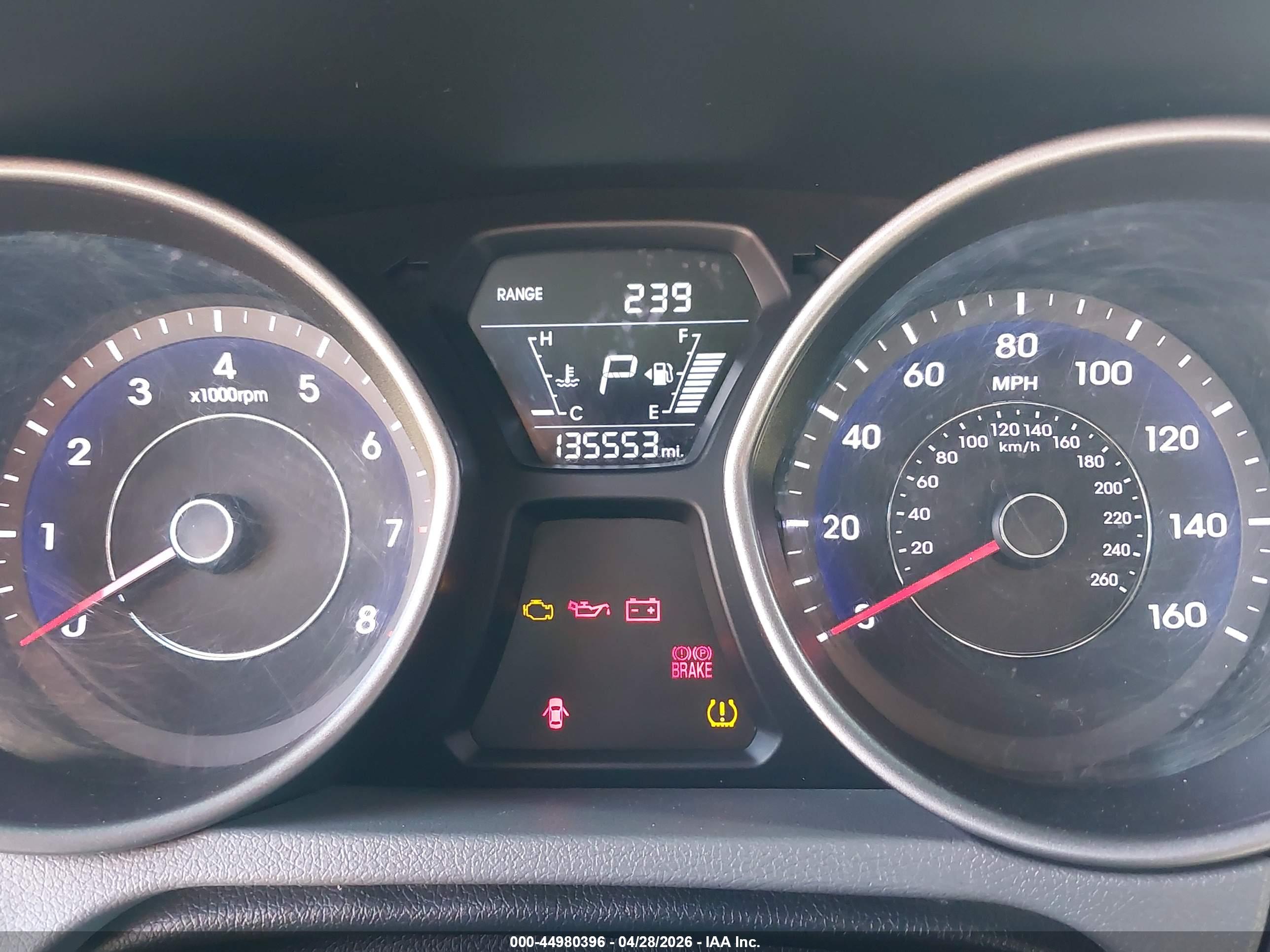 HYUNDAI ELANTRA image 7