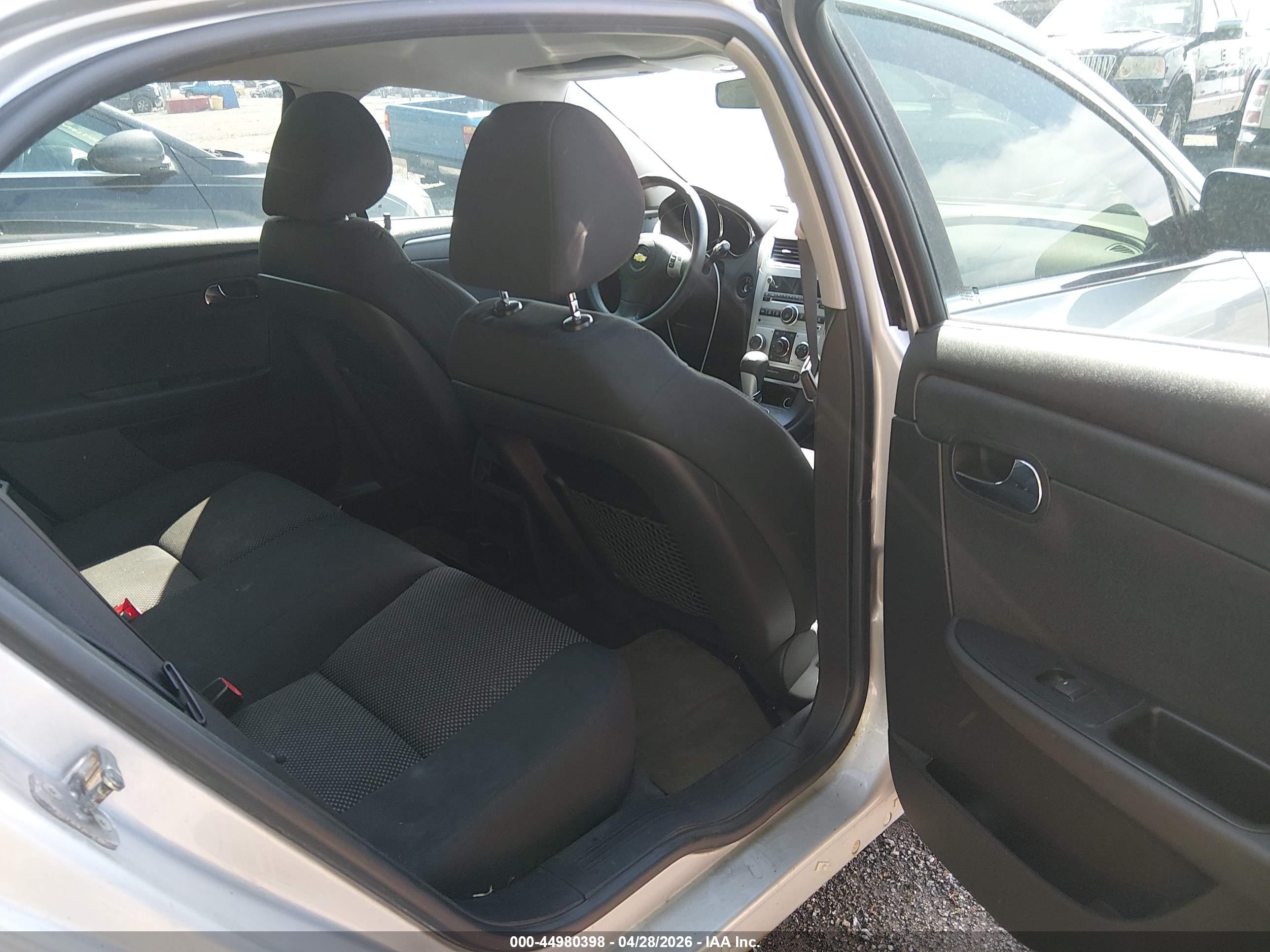 CHEVROLET MALIBU image 8