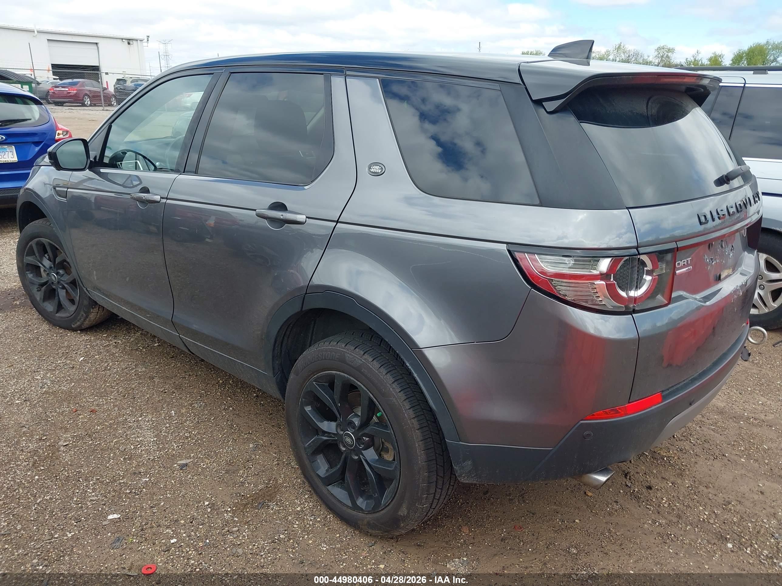 LAND ROVER image 3