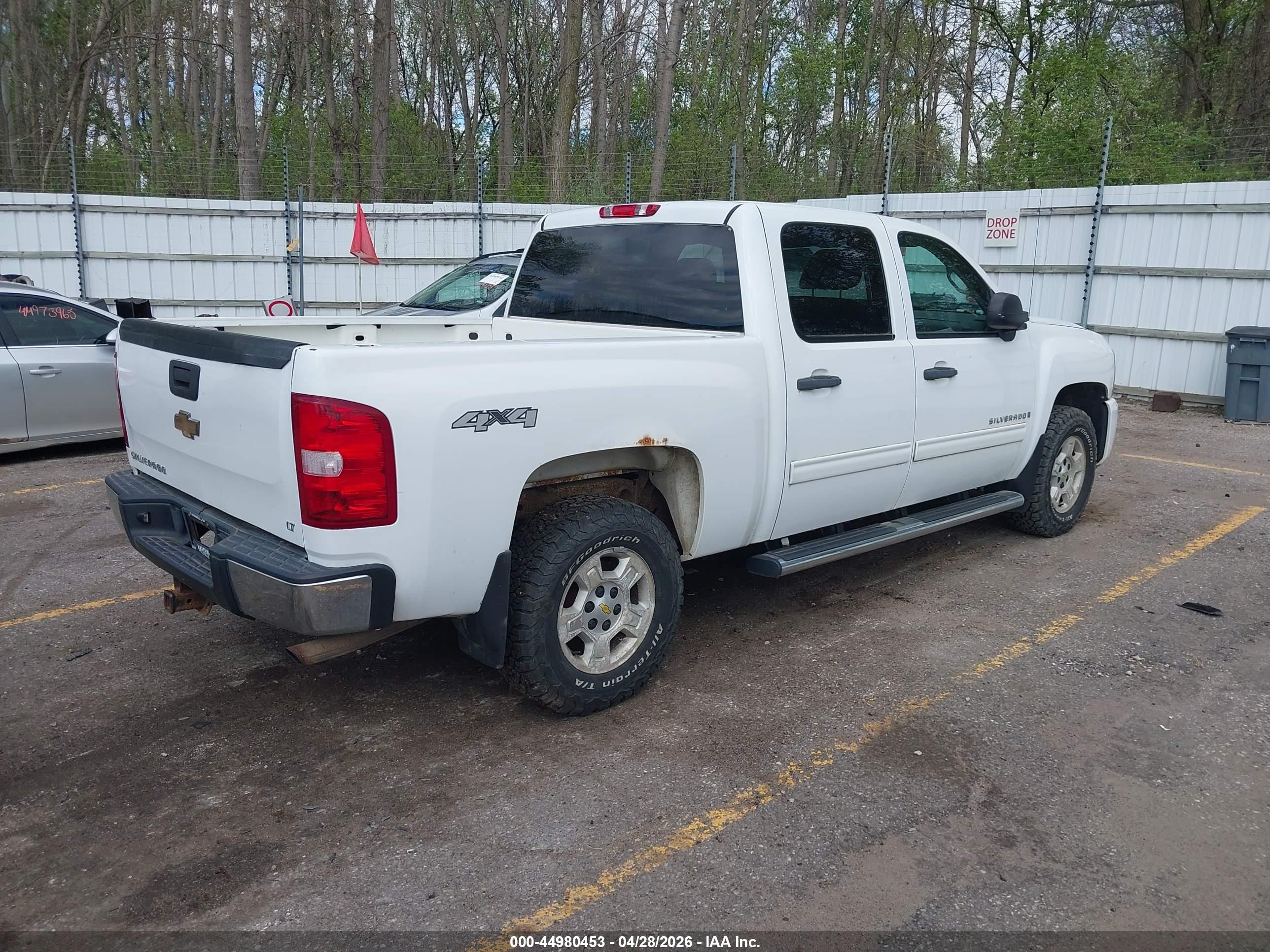 CHEVROLET SILVERADO image 4