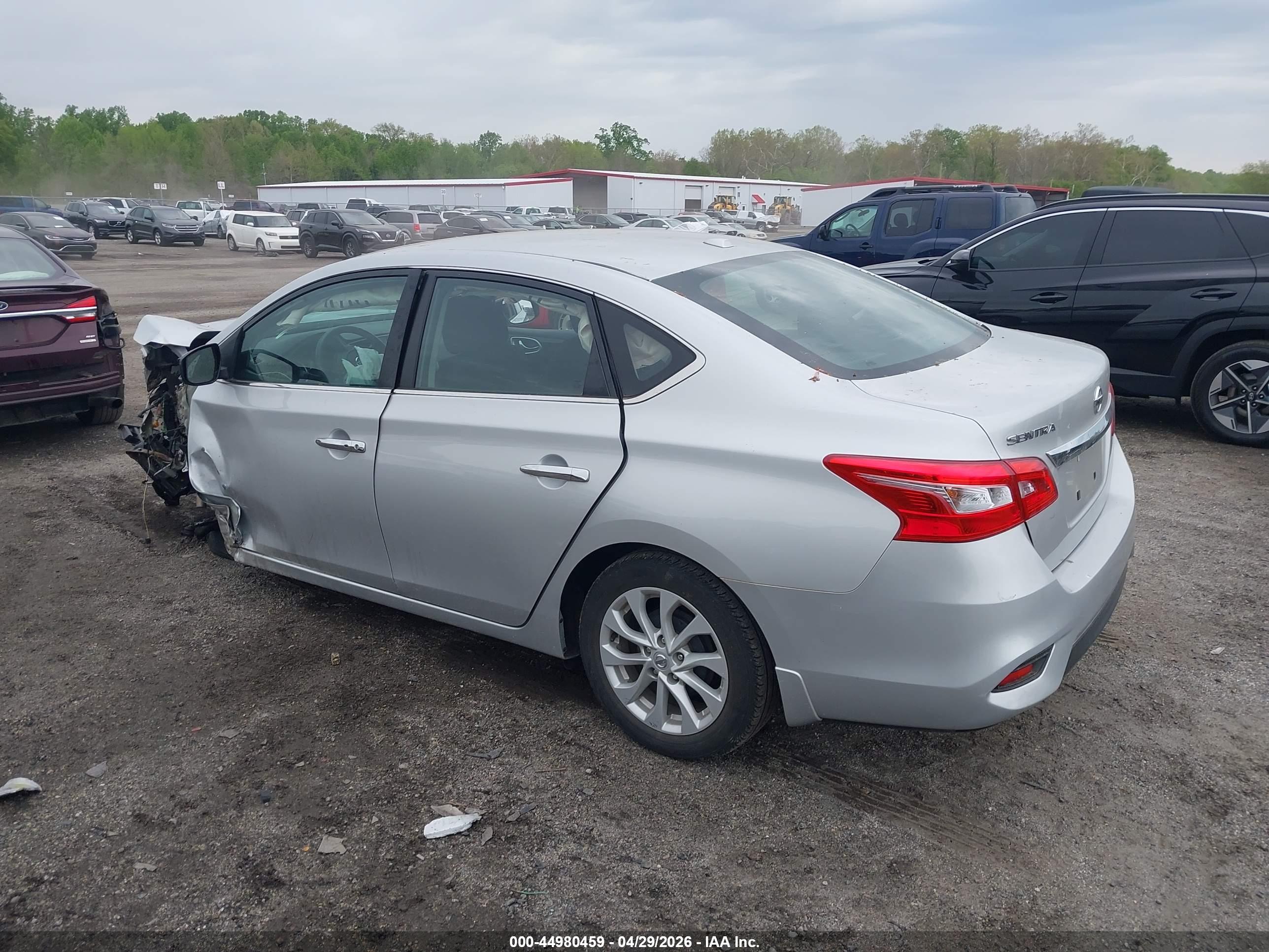 NISSAN SENTRA image 3
