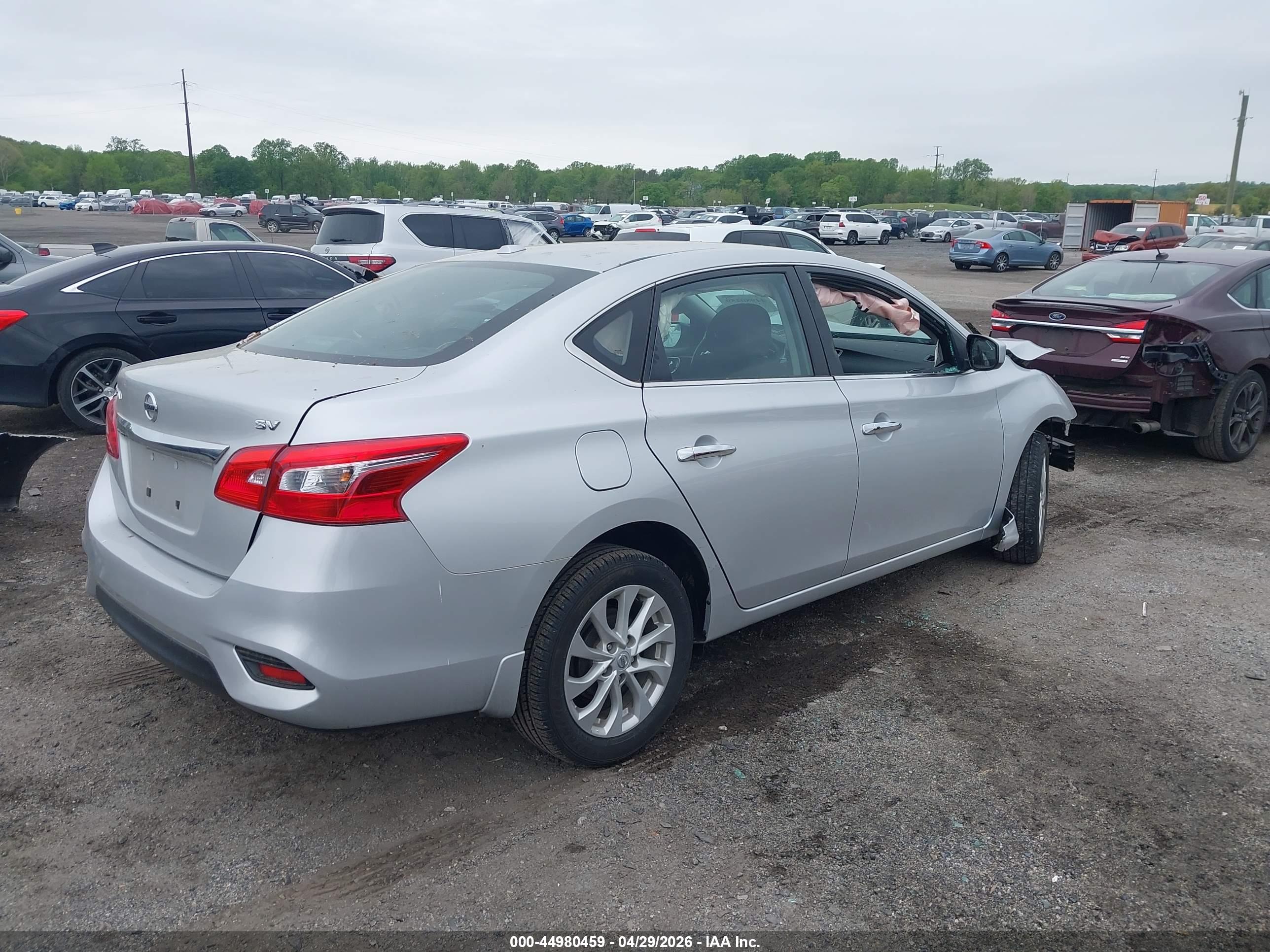 NISSAN SENTRA image 4
