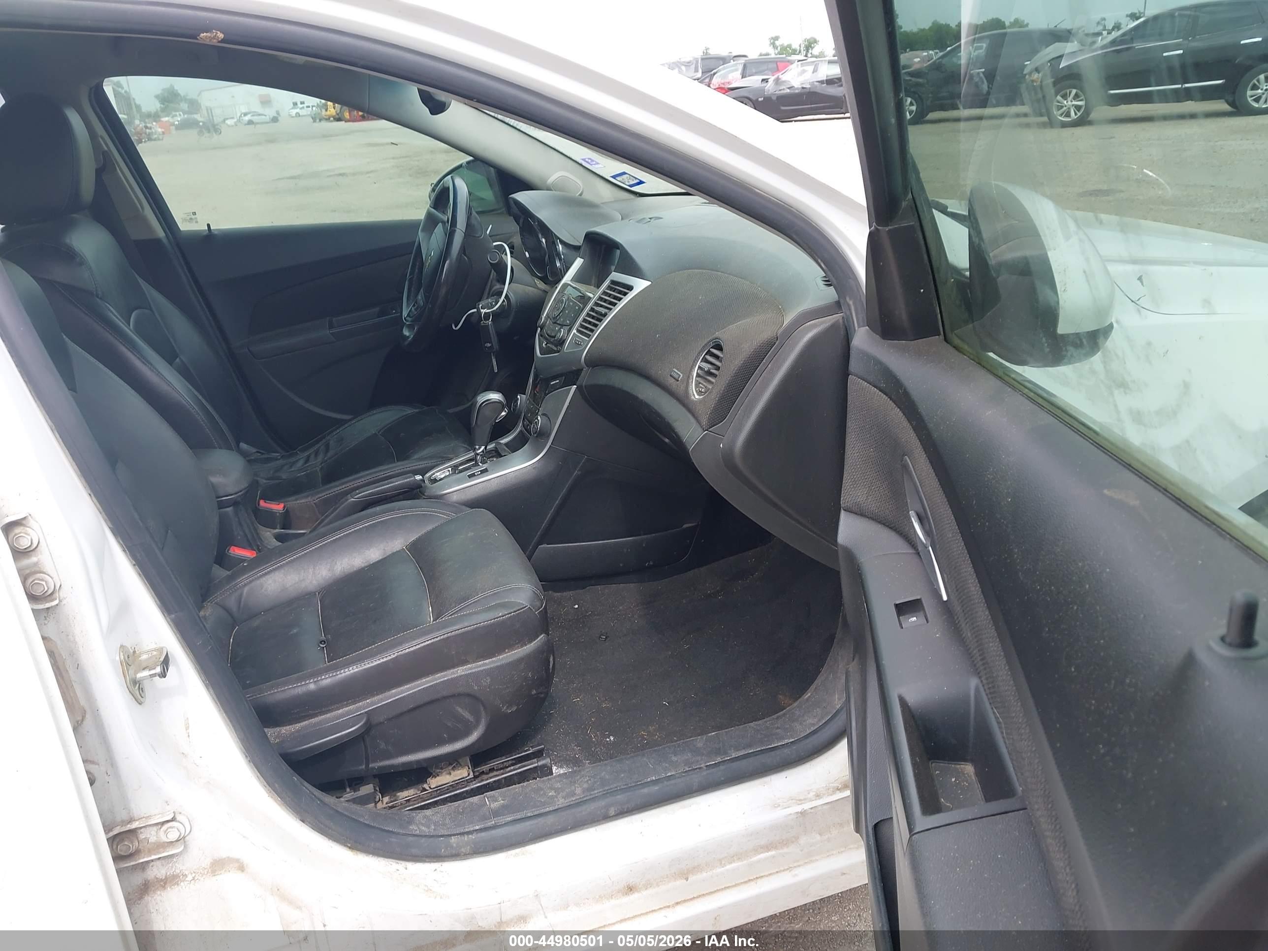 CHEVROLET CRUZE image 5