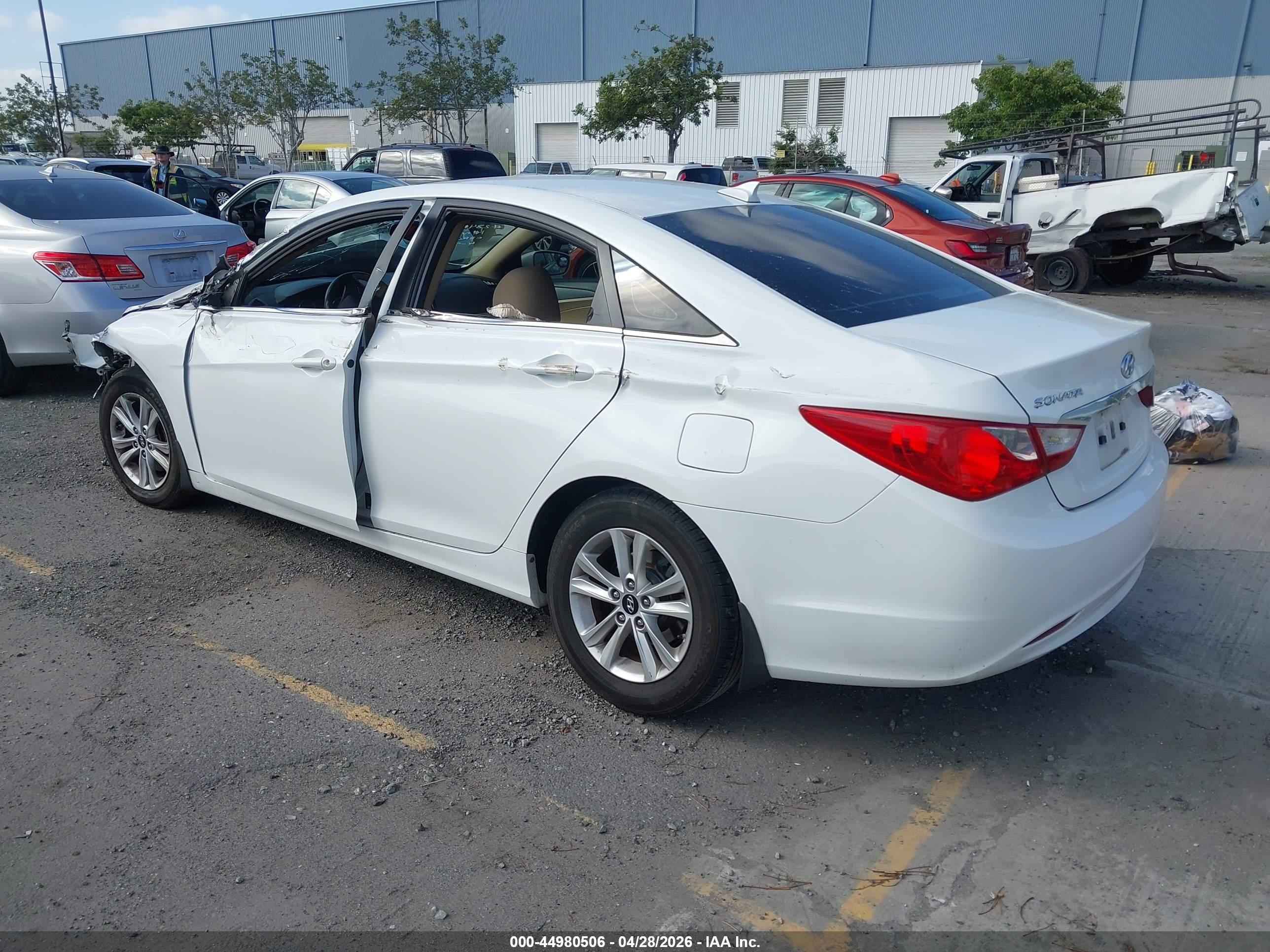 HYUNDAI SONATA image 3