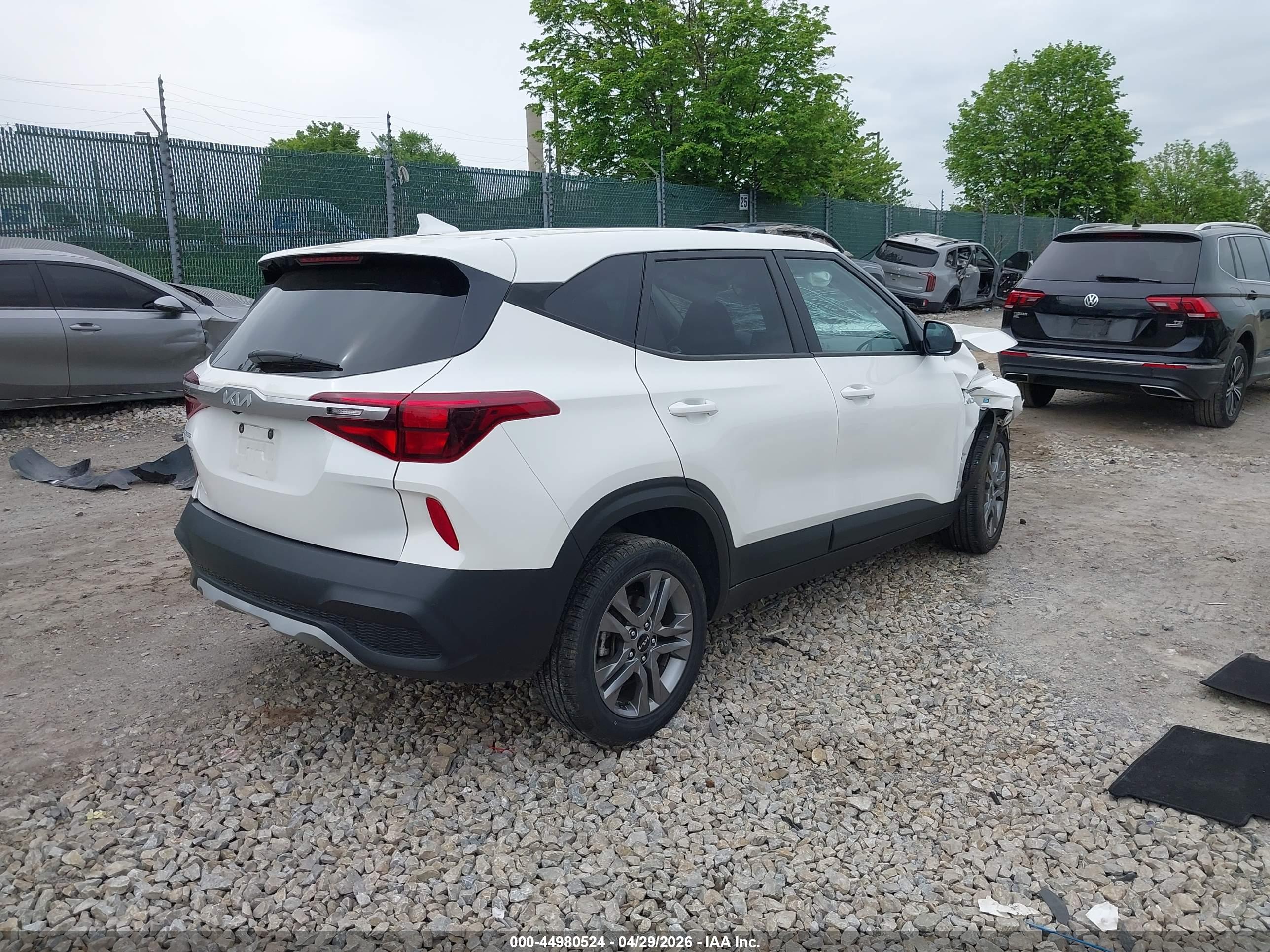 KIA SELTOS image 4