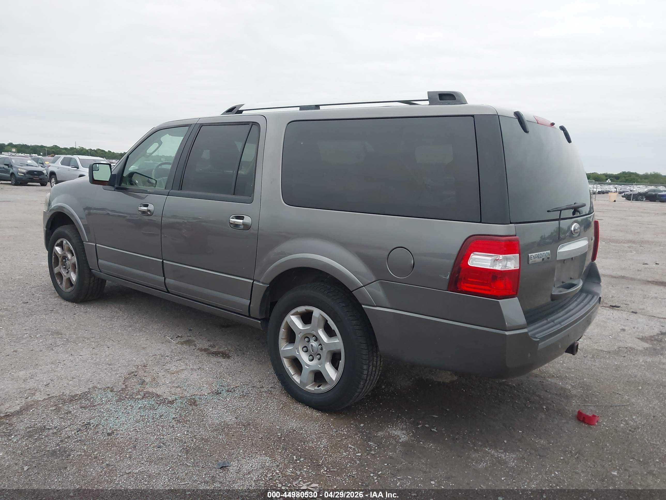 FORD EXPEDITION image 3