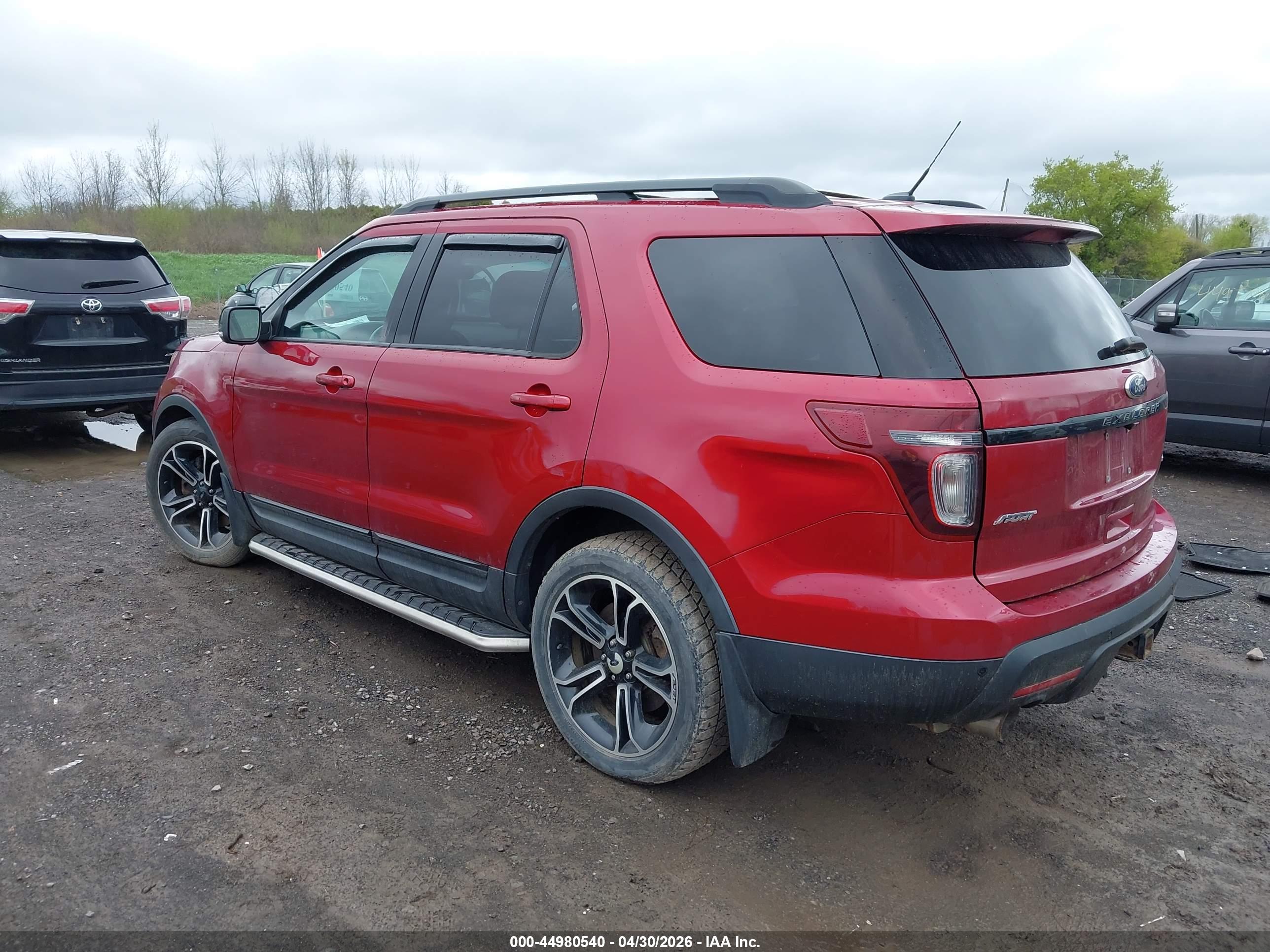 FORD EXPLORER image 3