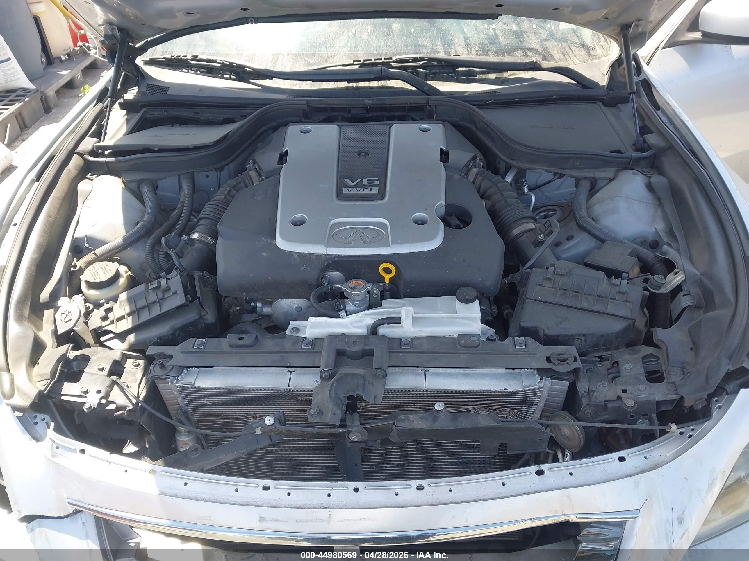 INFINITI G37 image 10