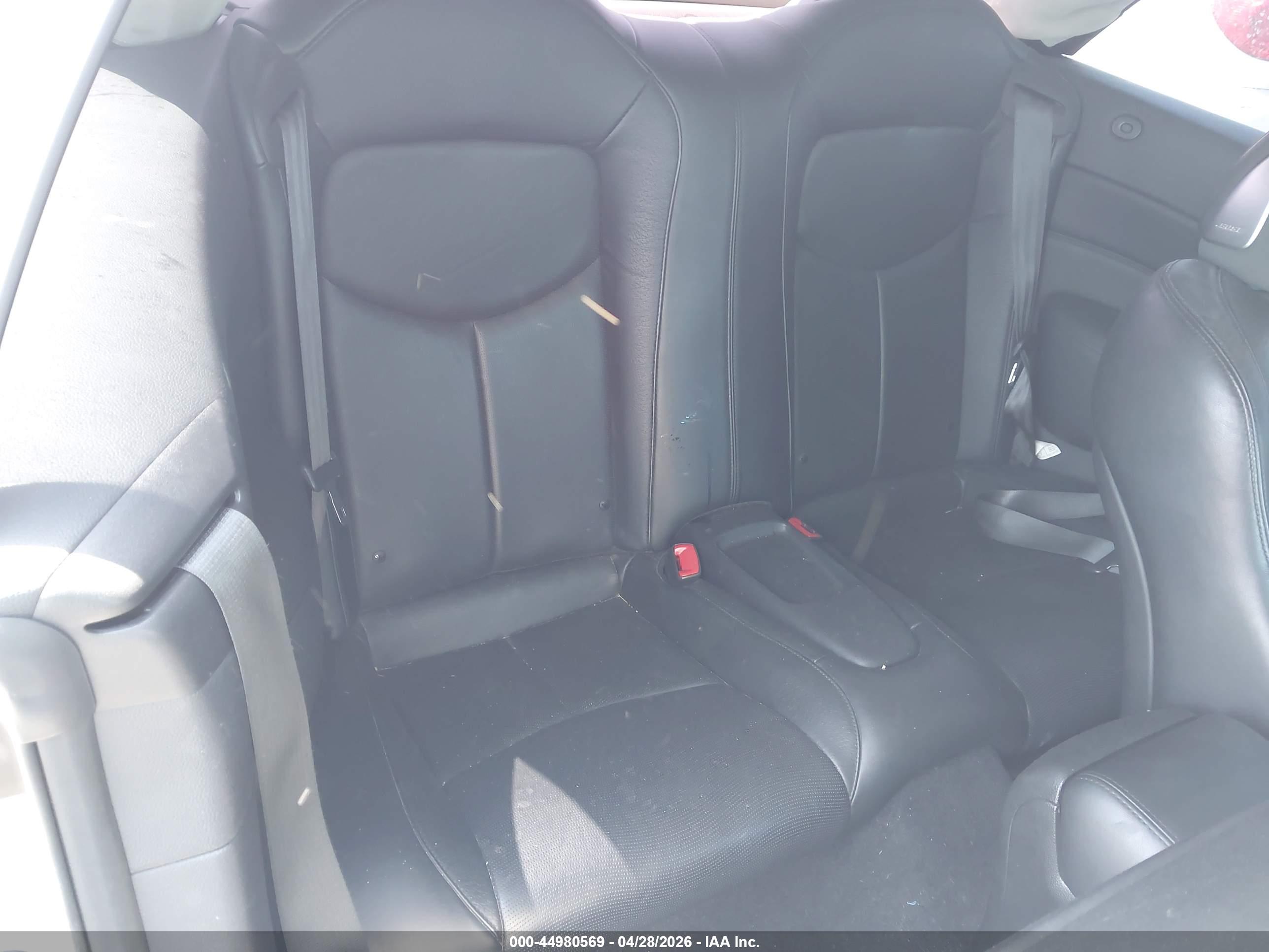 INFINITI G37 image 8