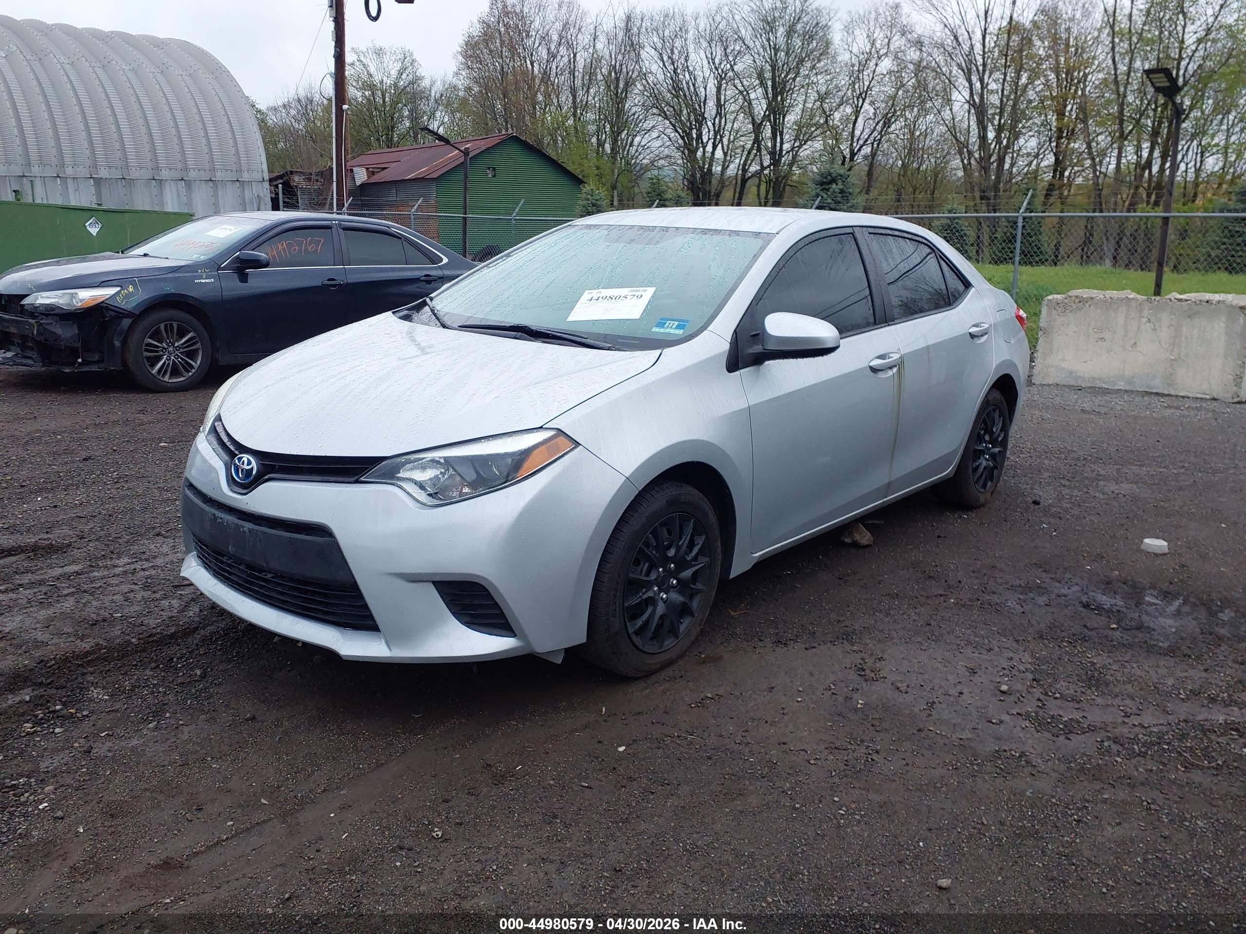 TOYOTA COROLLA image 2