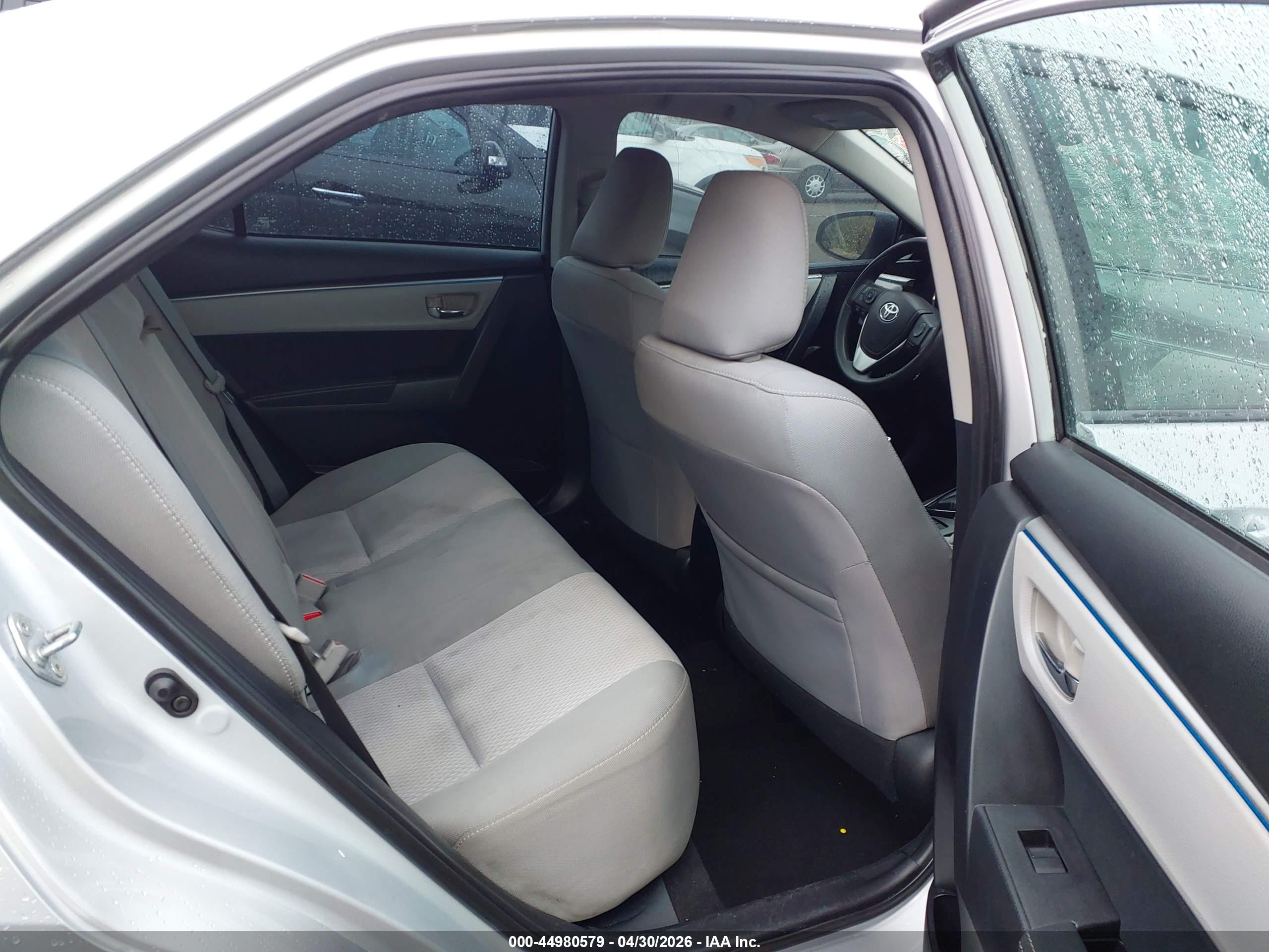 TOYOTA COROLLA image 8