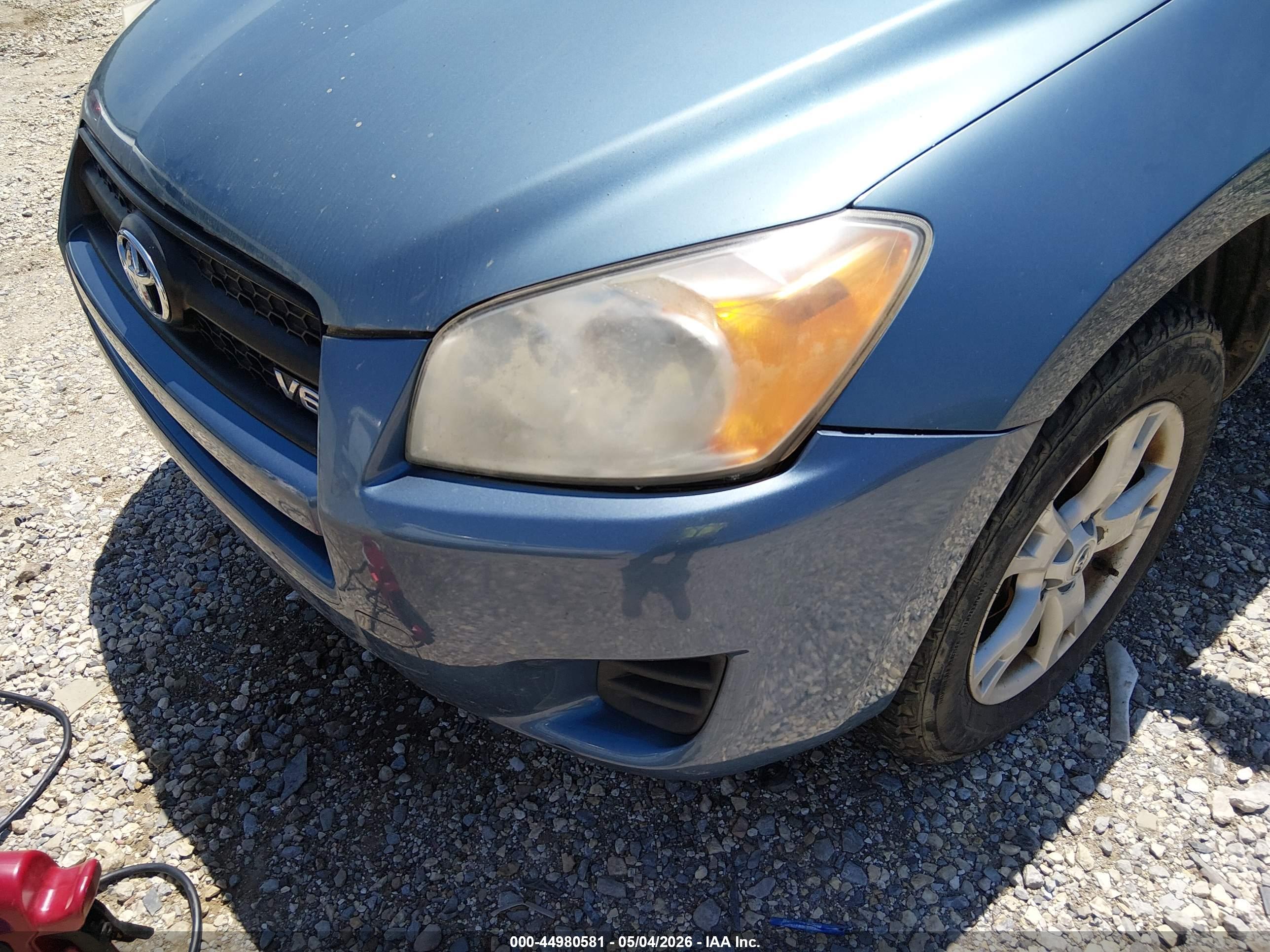 TOYOTA RAV4 image 6