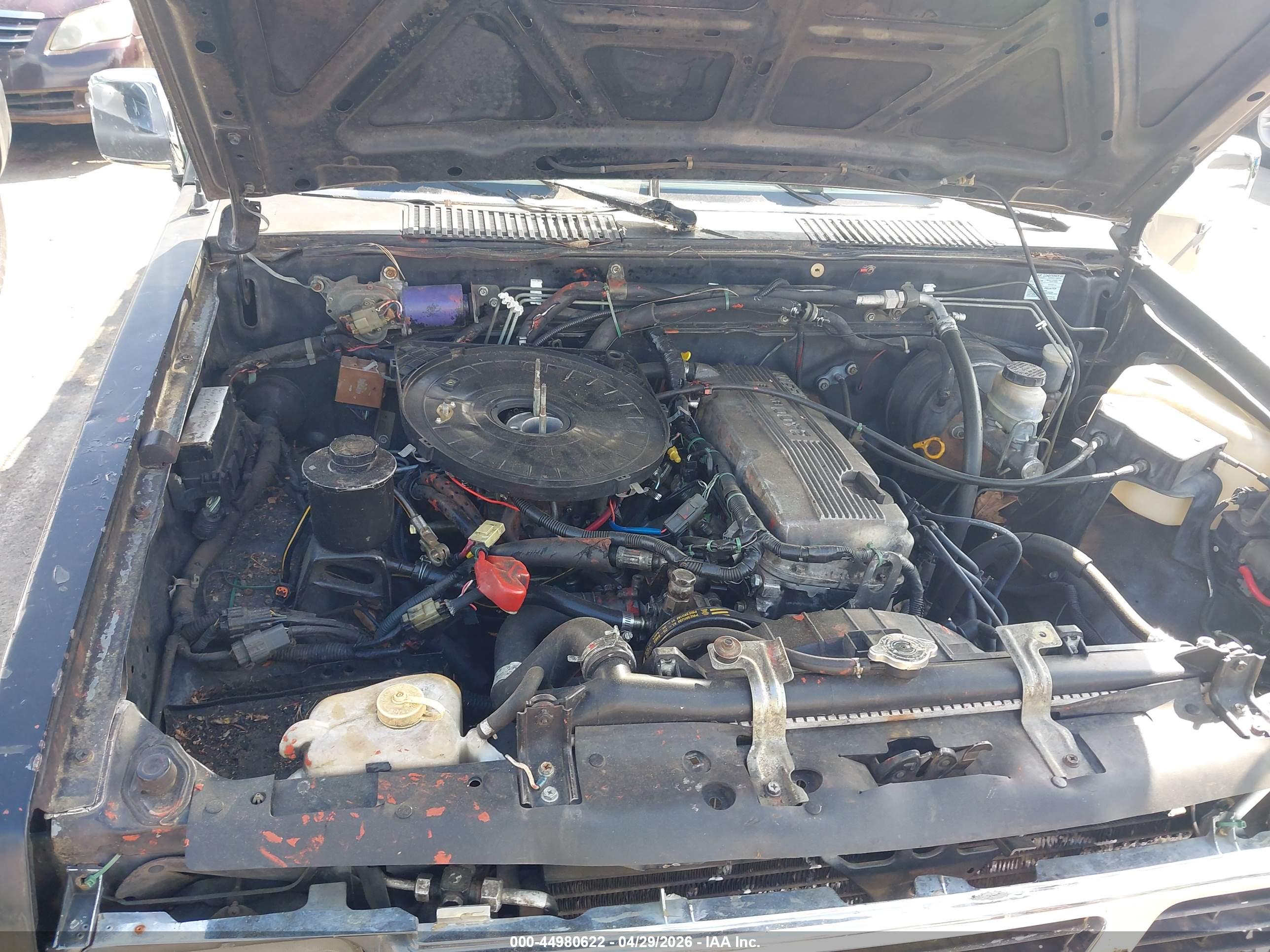 NISSAN TRUCK image 10