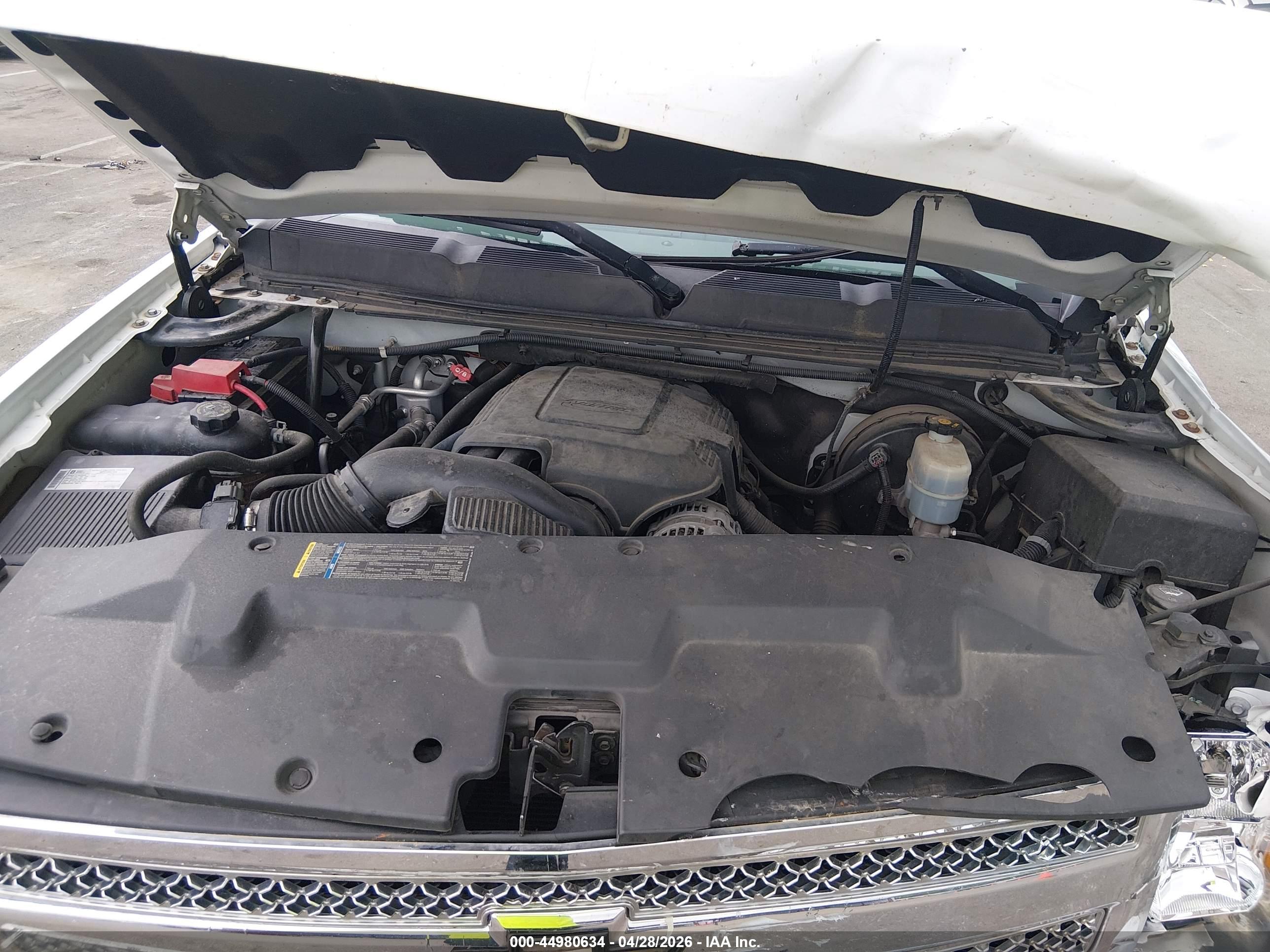 CHEVROLET SILVERADO image 10