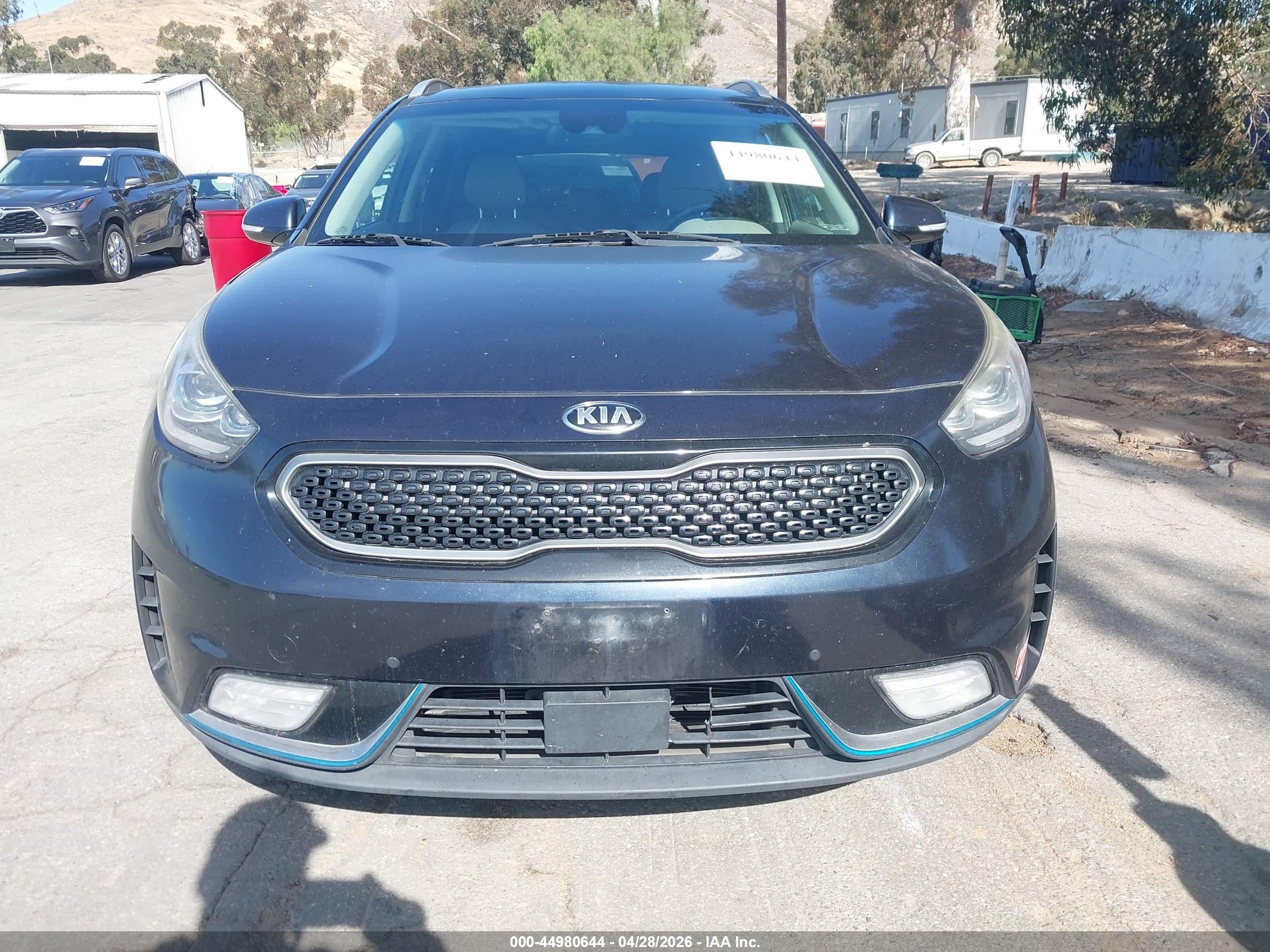 KIA NIRO image 6