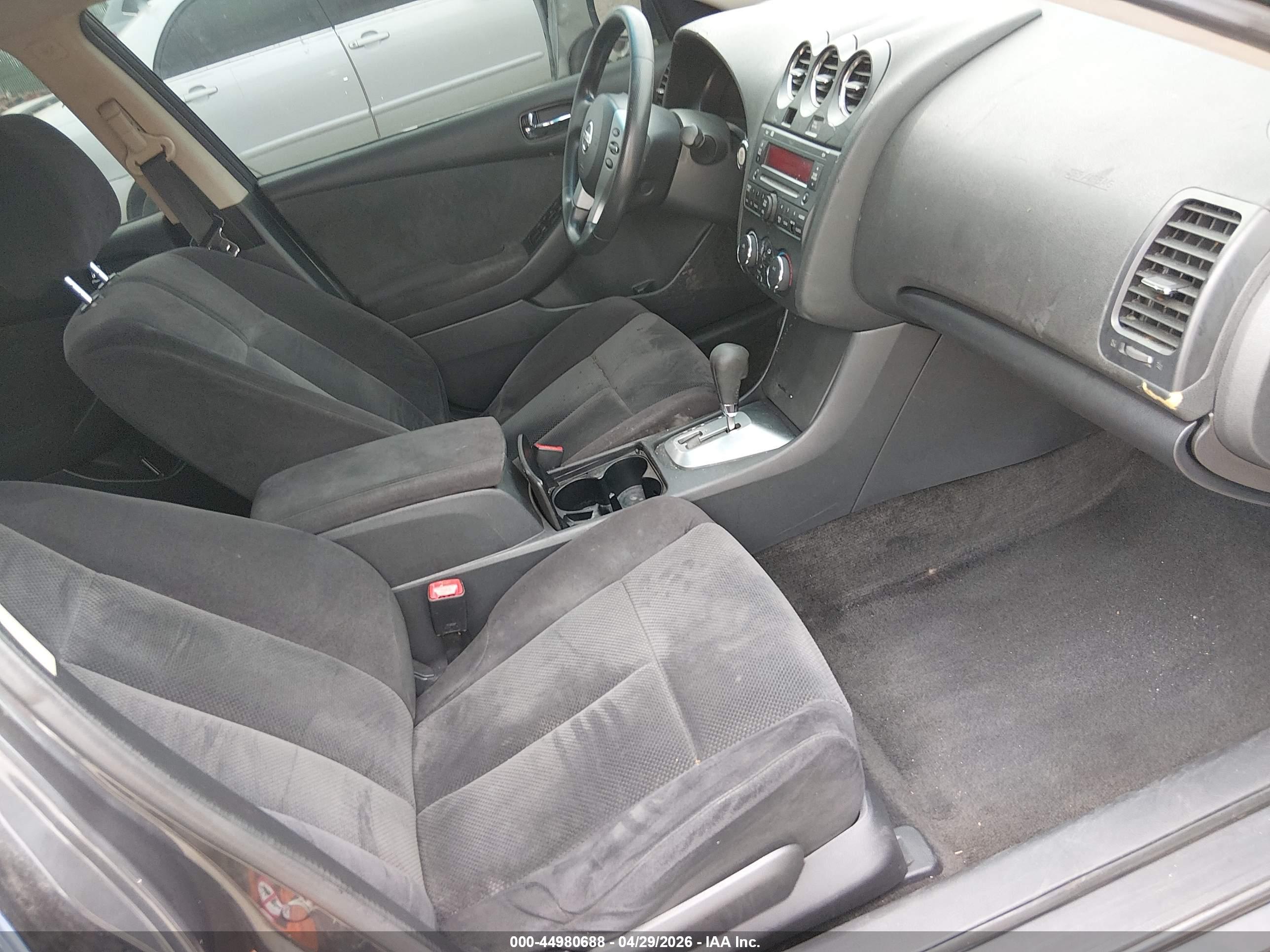 NISSAN ALTIMA image 5