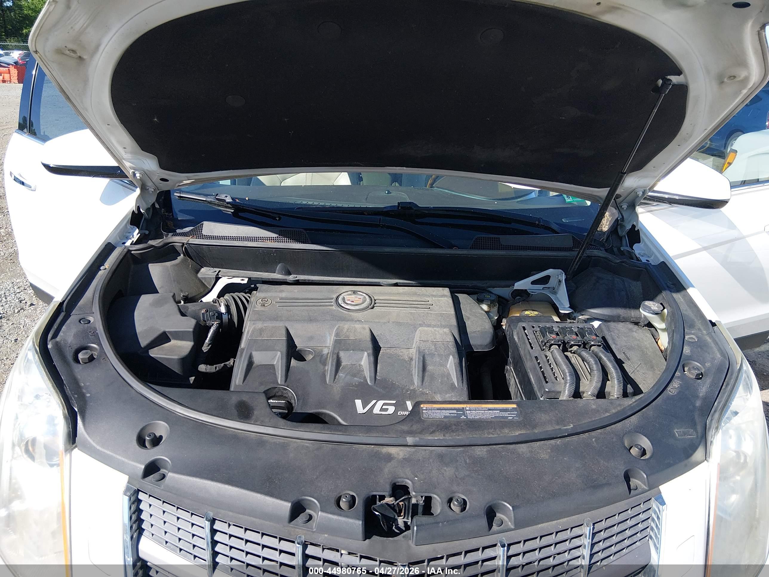 CADILLAC SRX image 10