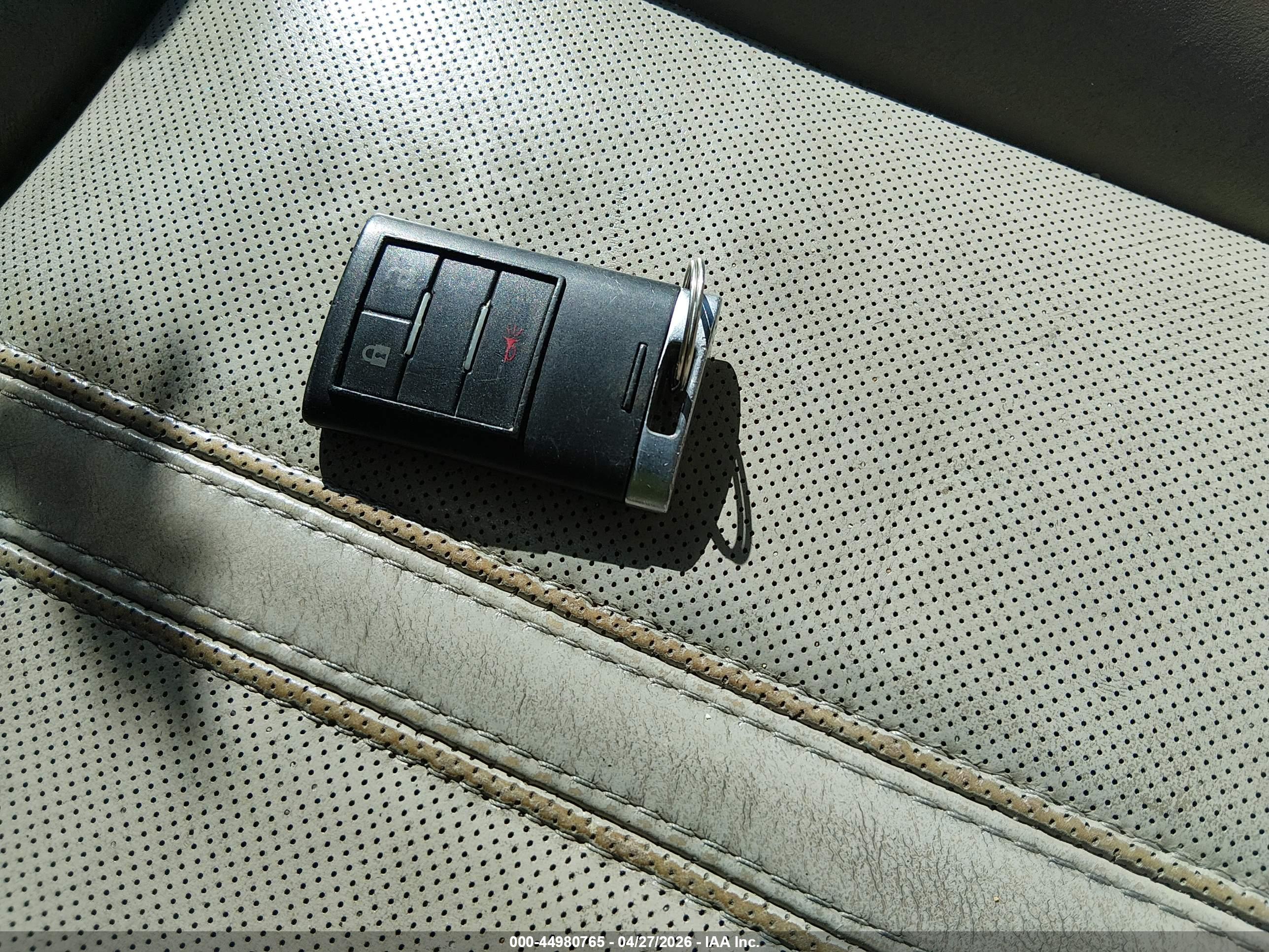 CADILLAC SRX image 11