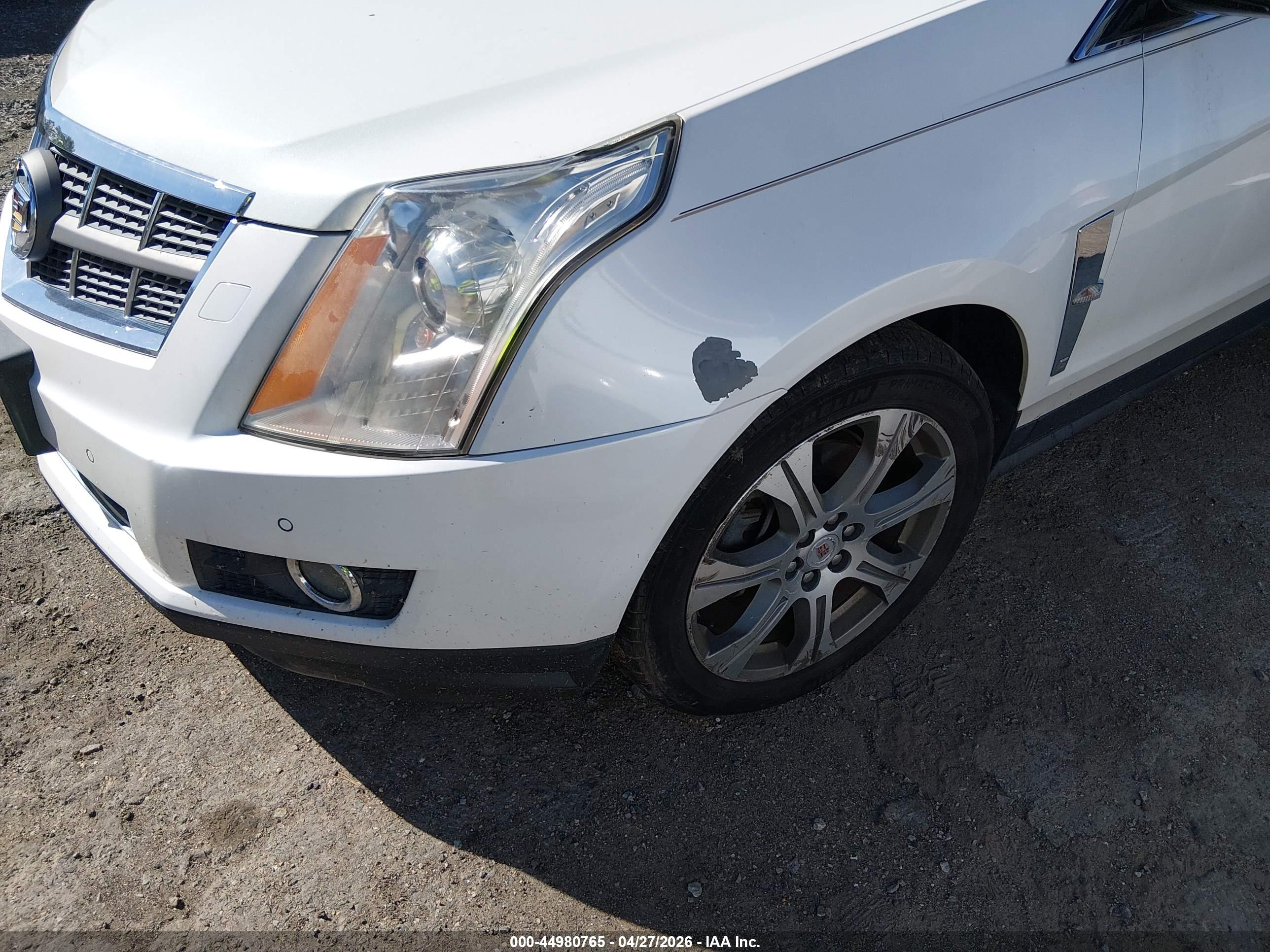 CADILLAC SRX image 6