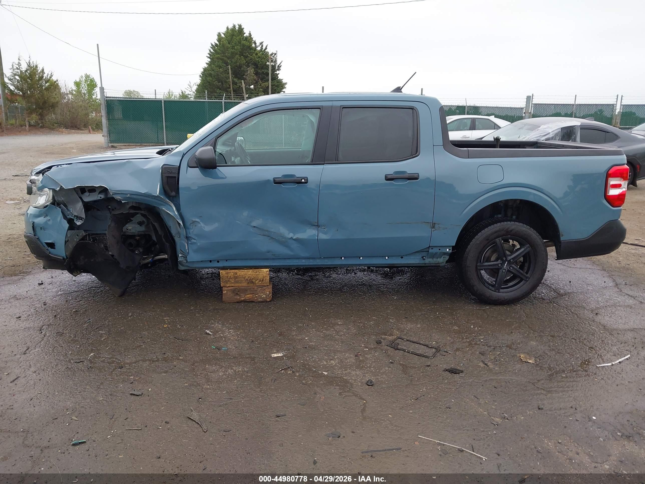 FORD MAVERICK image 6