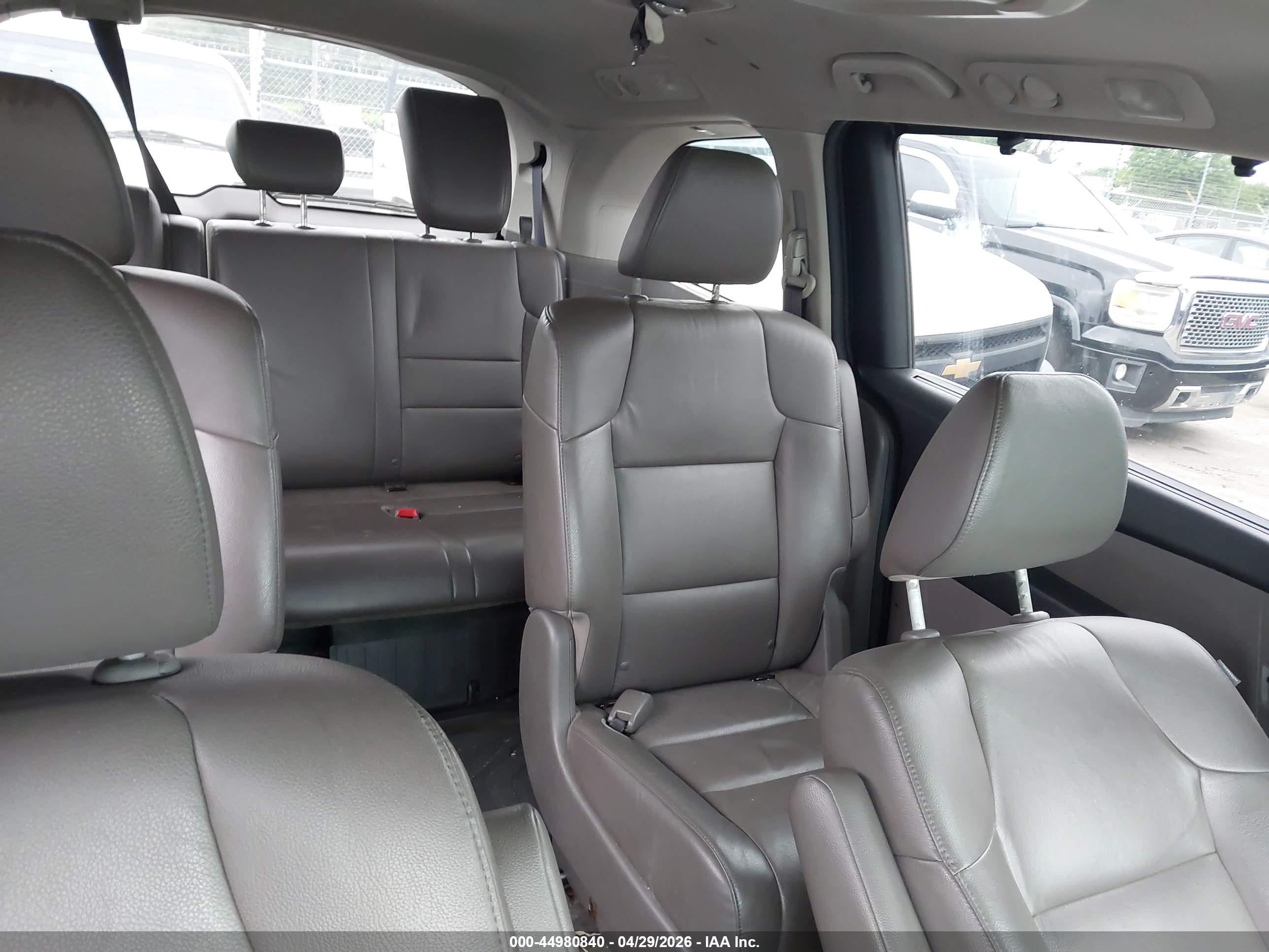 HONDA ODYSSEY image 8