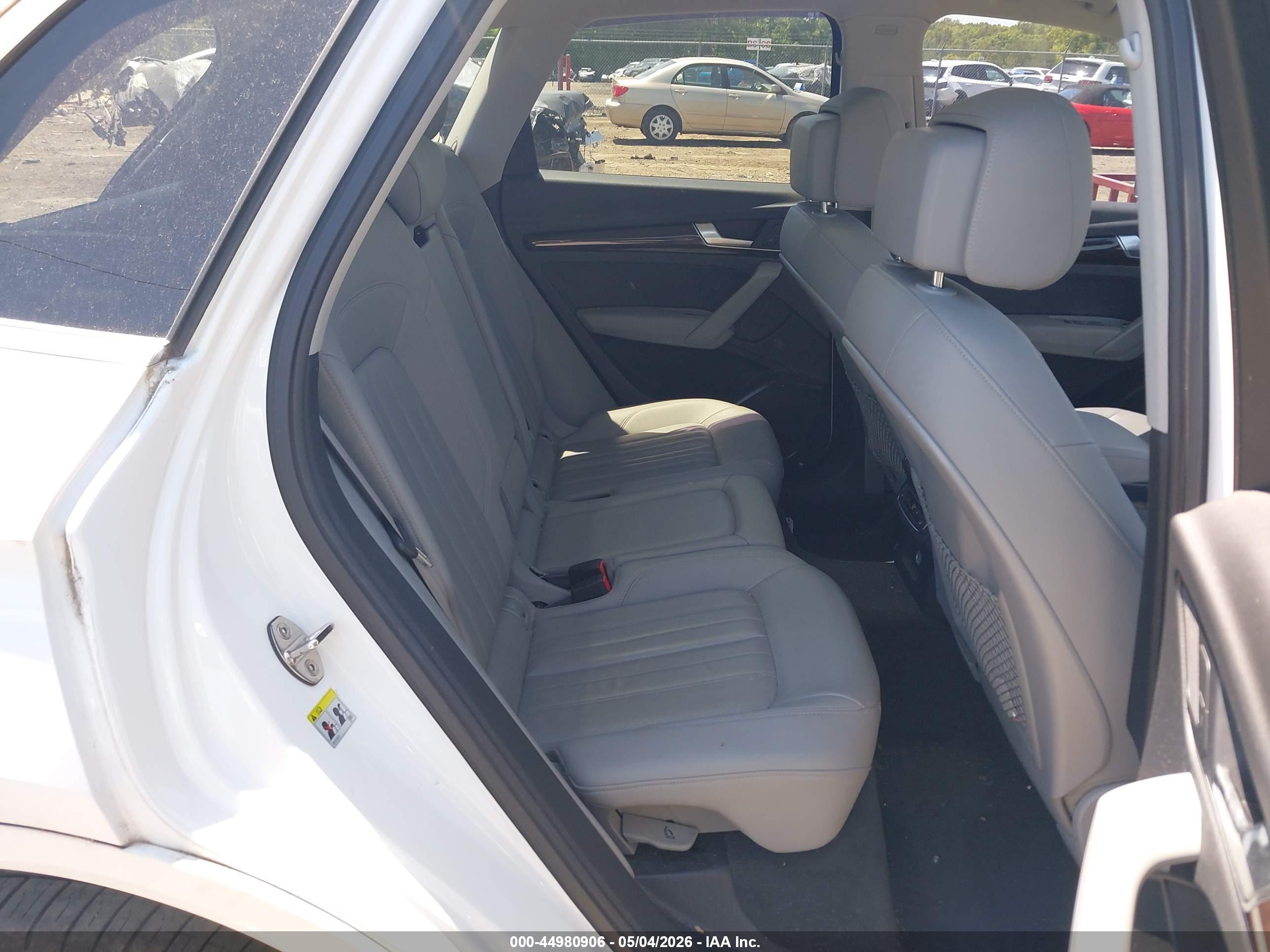 AUDI Q5 image 8