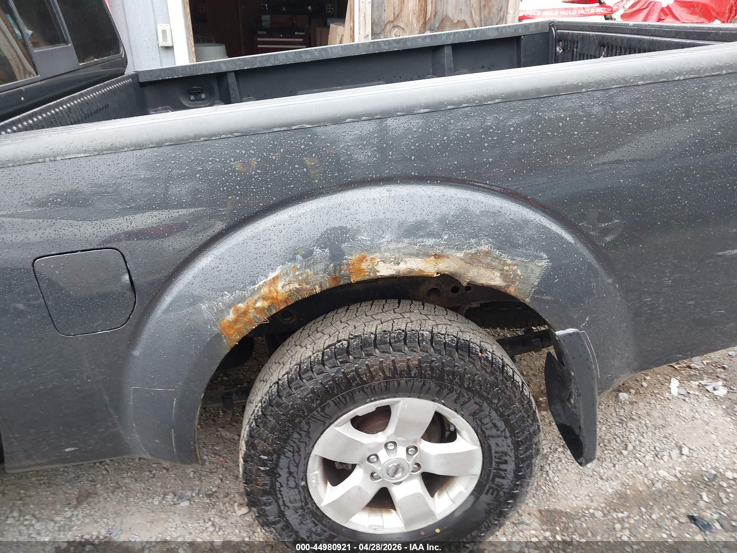 NISSAN FRONTIER image 6