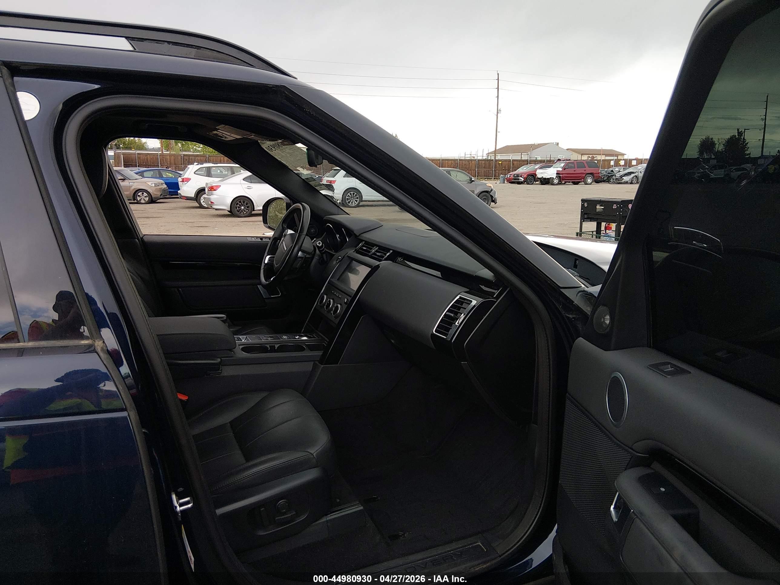 LAND ROVER image 5