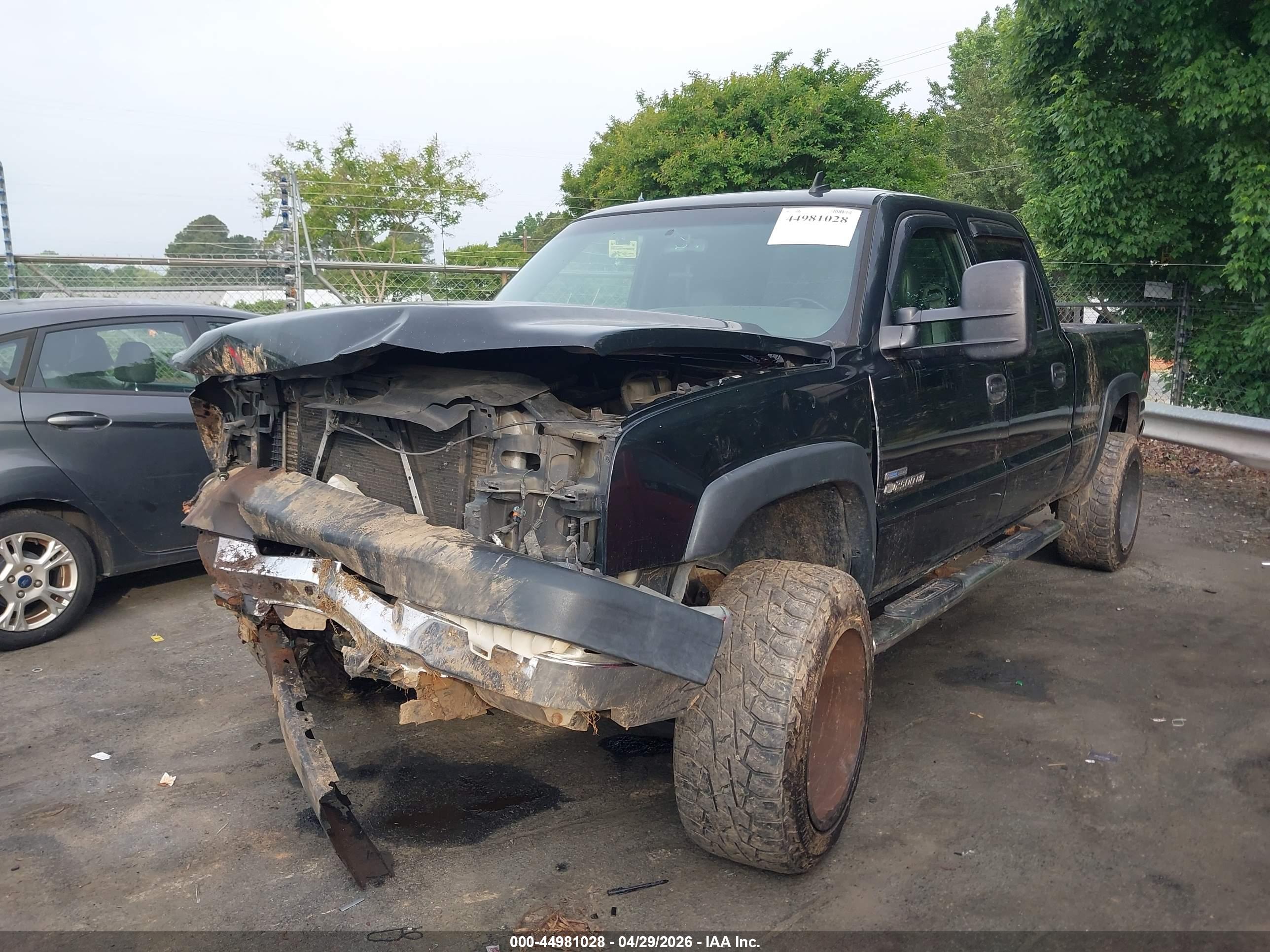 CHEVROLET SILVERADO image 2