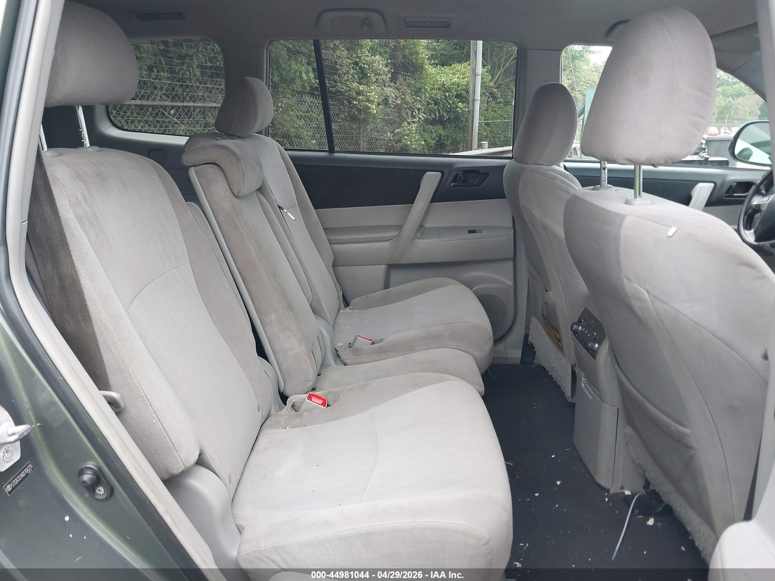 TOYOTA HIGHLANDER image 8