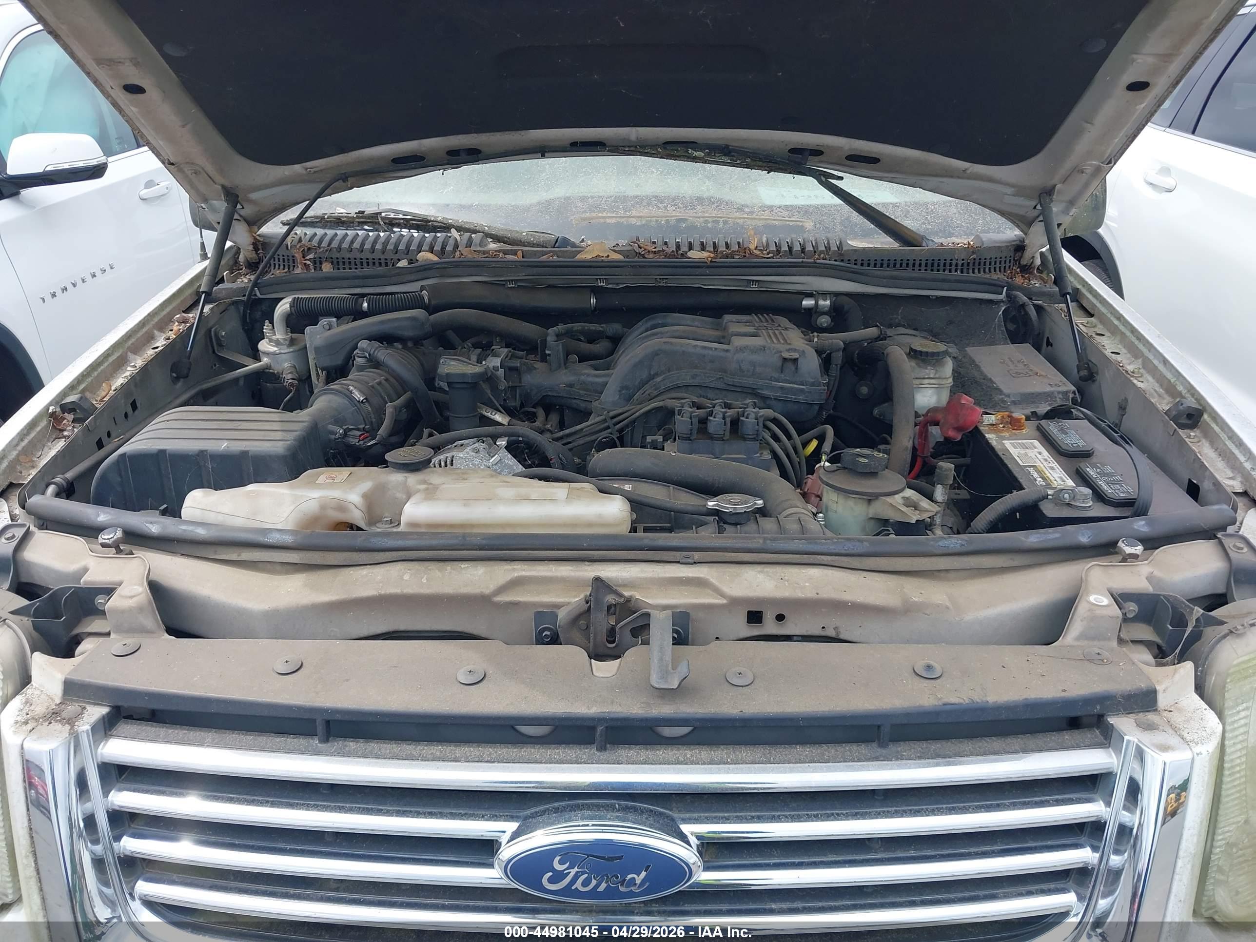 FORD EXPLORER image 10
