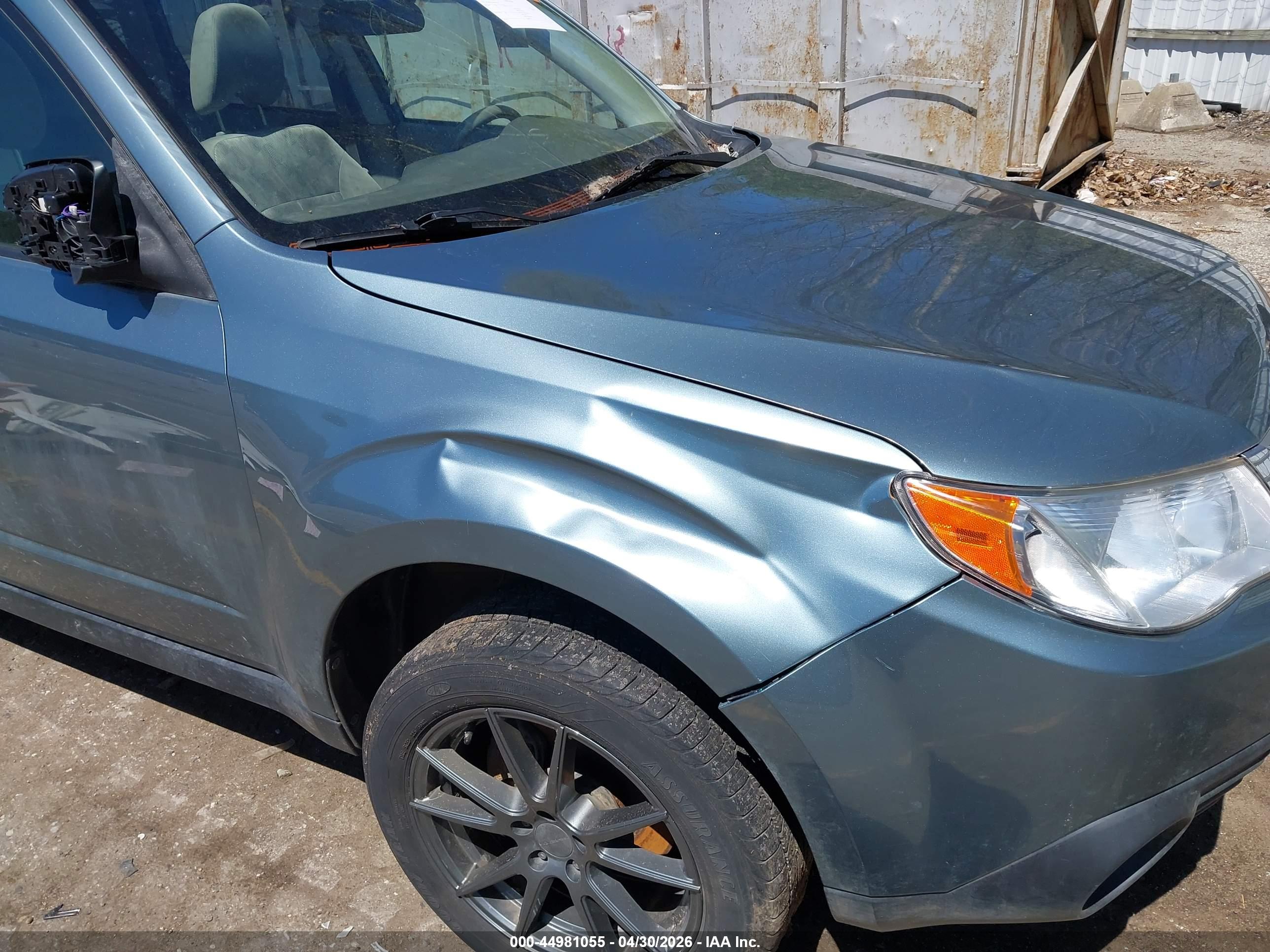 SUBARU FORESTER image 6