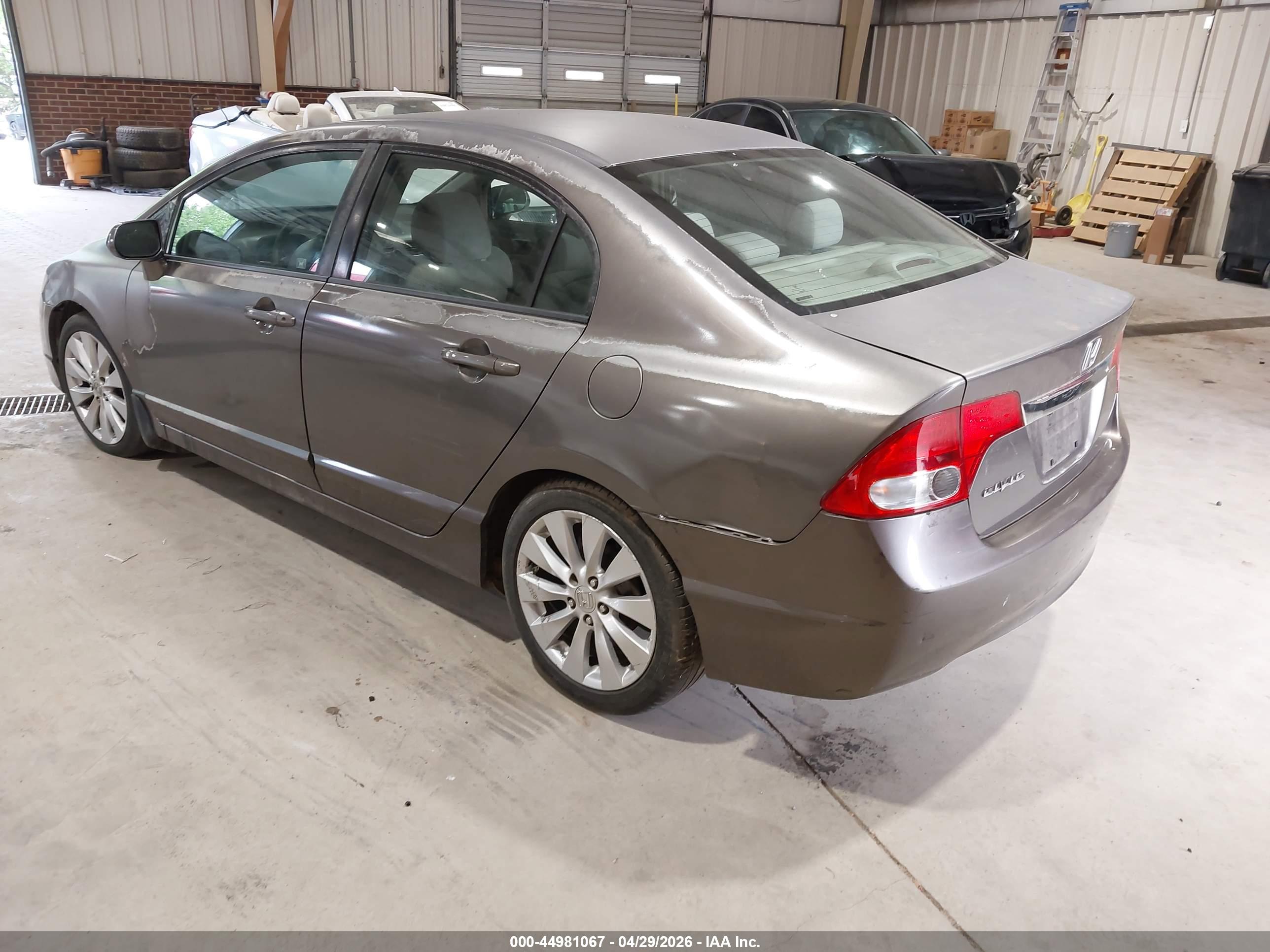 HONDA CIVIC image 3