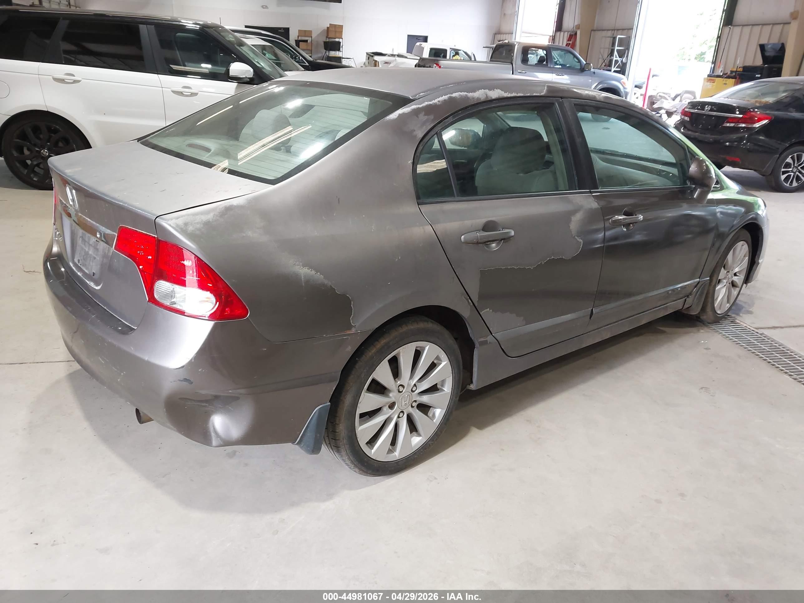 HONDA CIVIC image 4