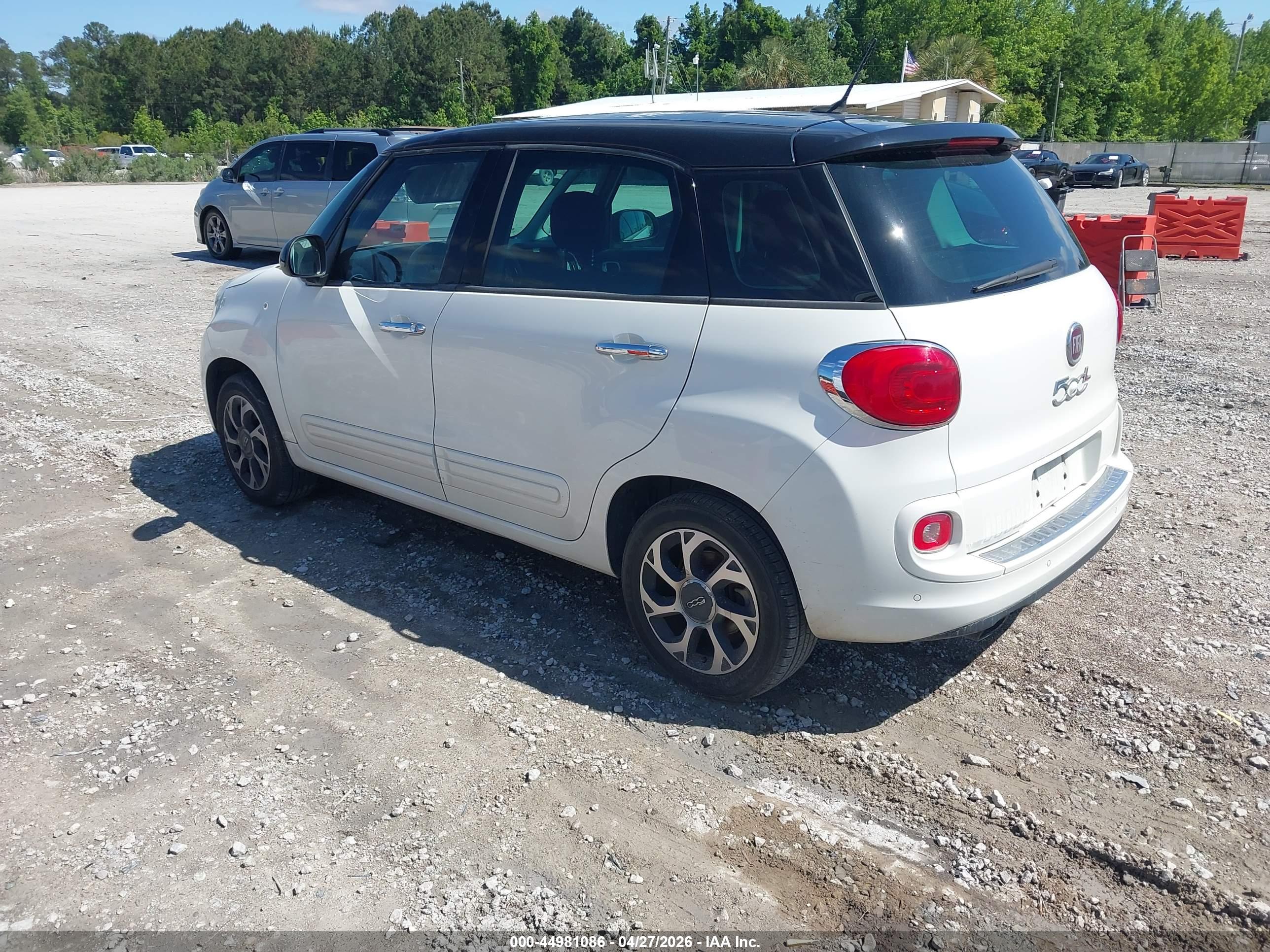 FIAT 500L image 3