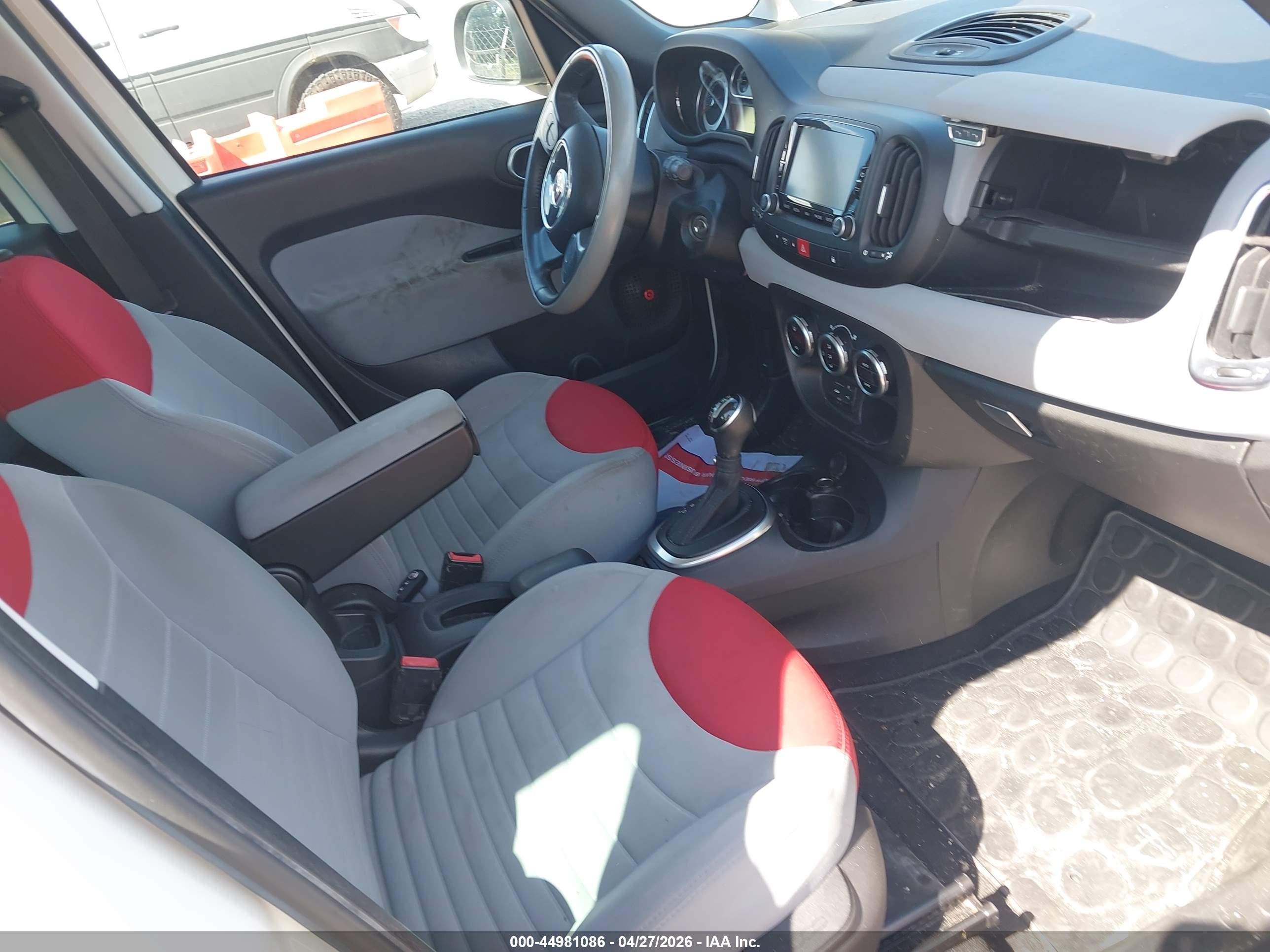 FIAT 500L image 5