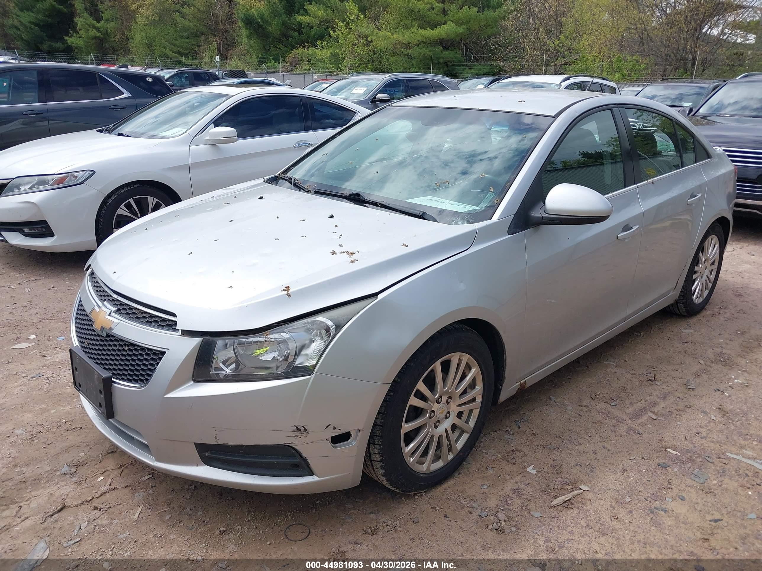 CHEVROLET CRUZE image 2