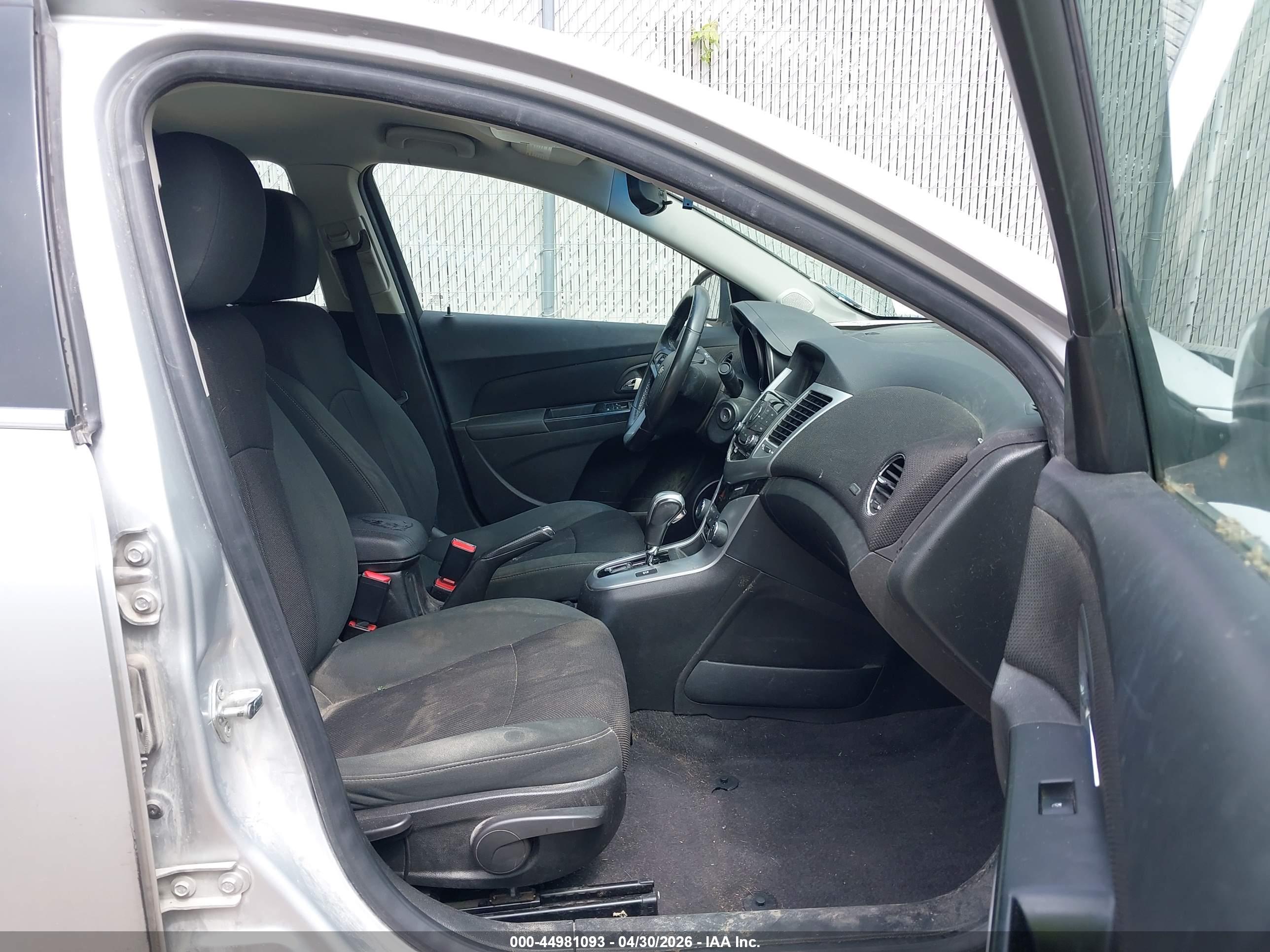 CHEVROLET CRUZE image 5