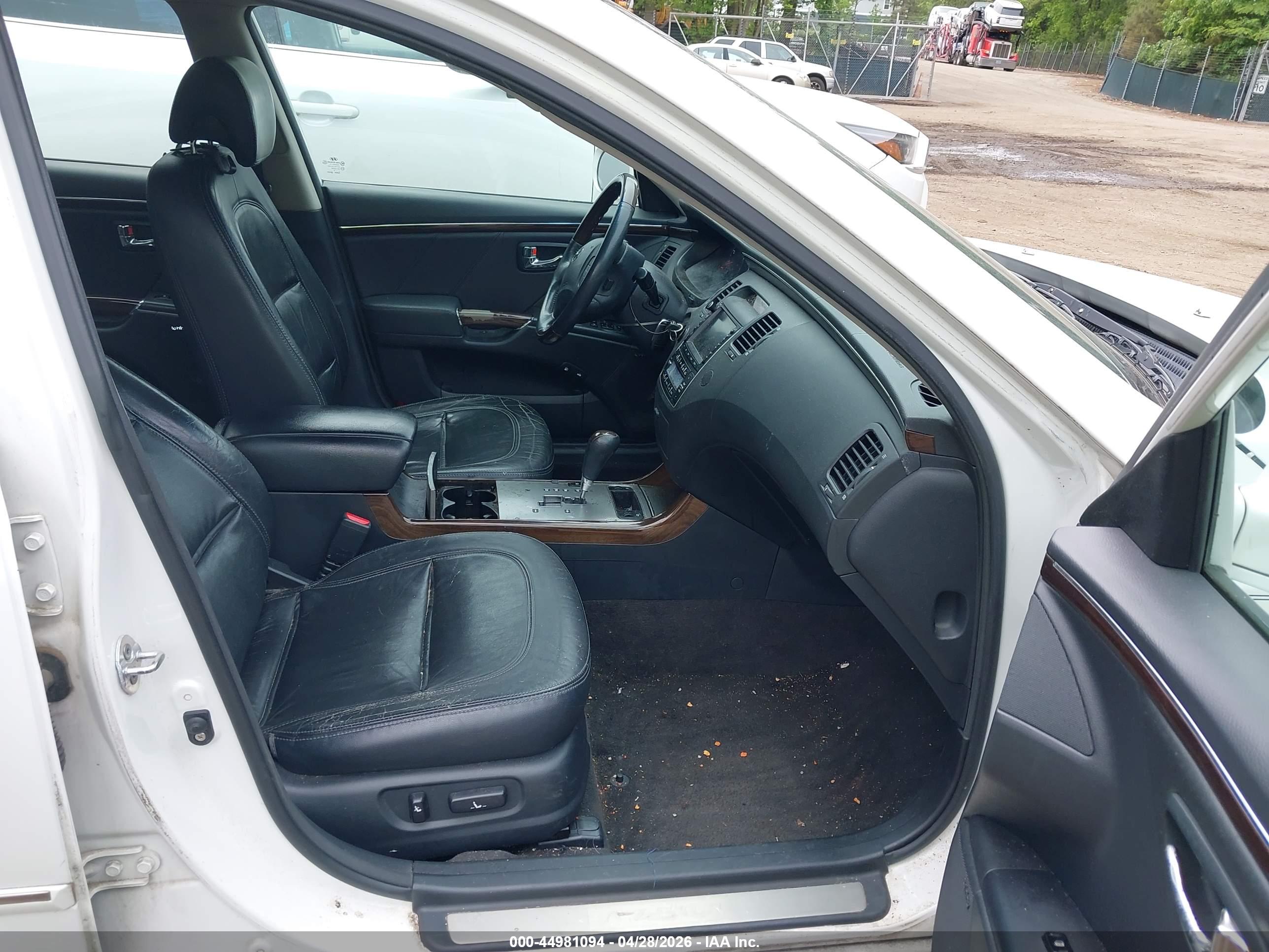 HYUNDAI AZERA image 5