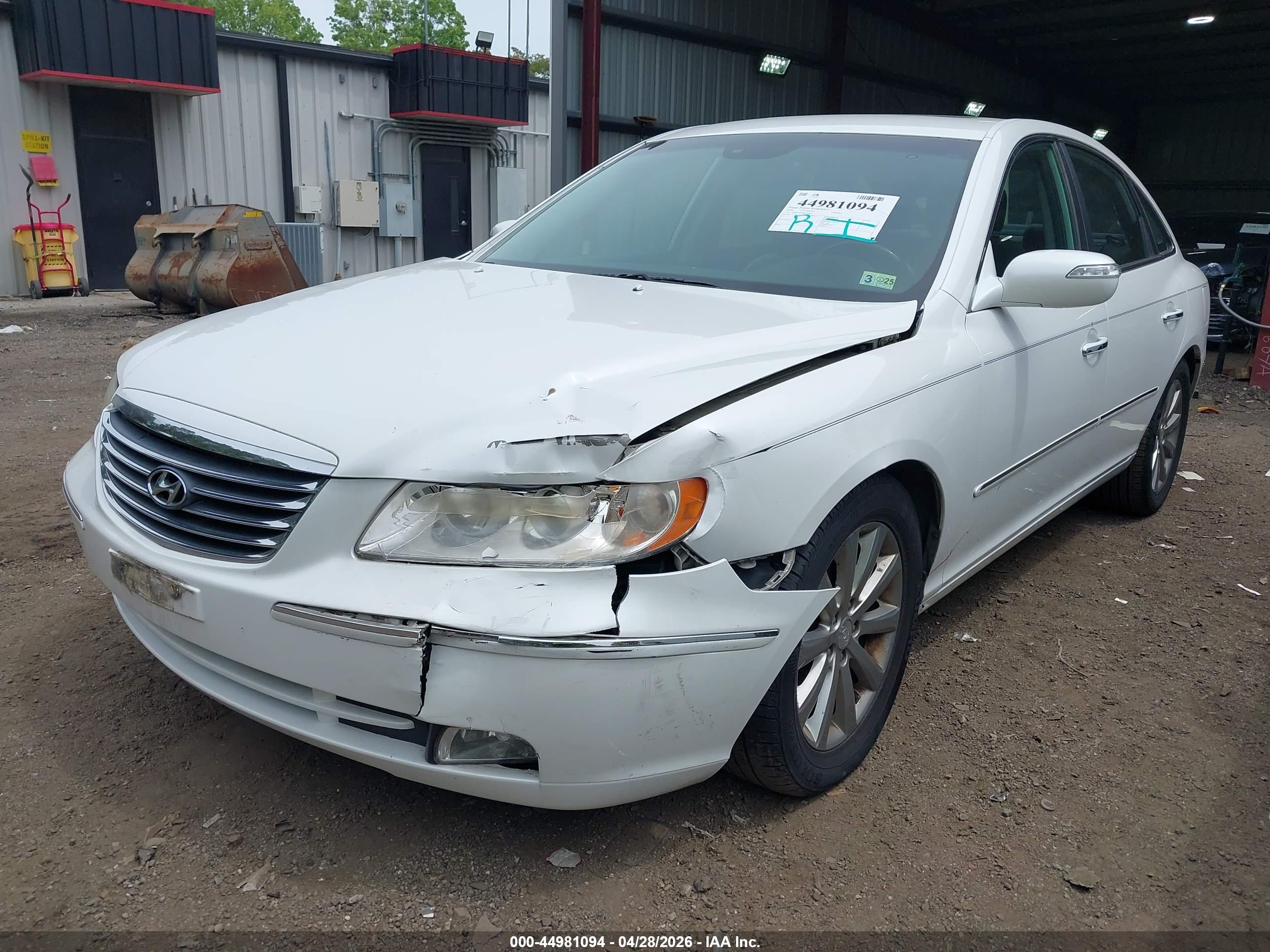 HYUNDAI AZERA image 6