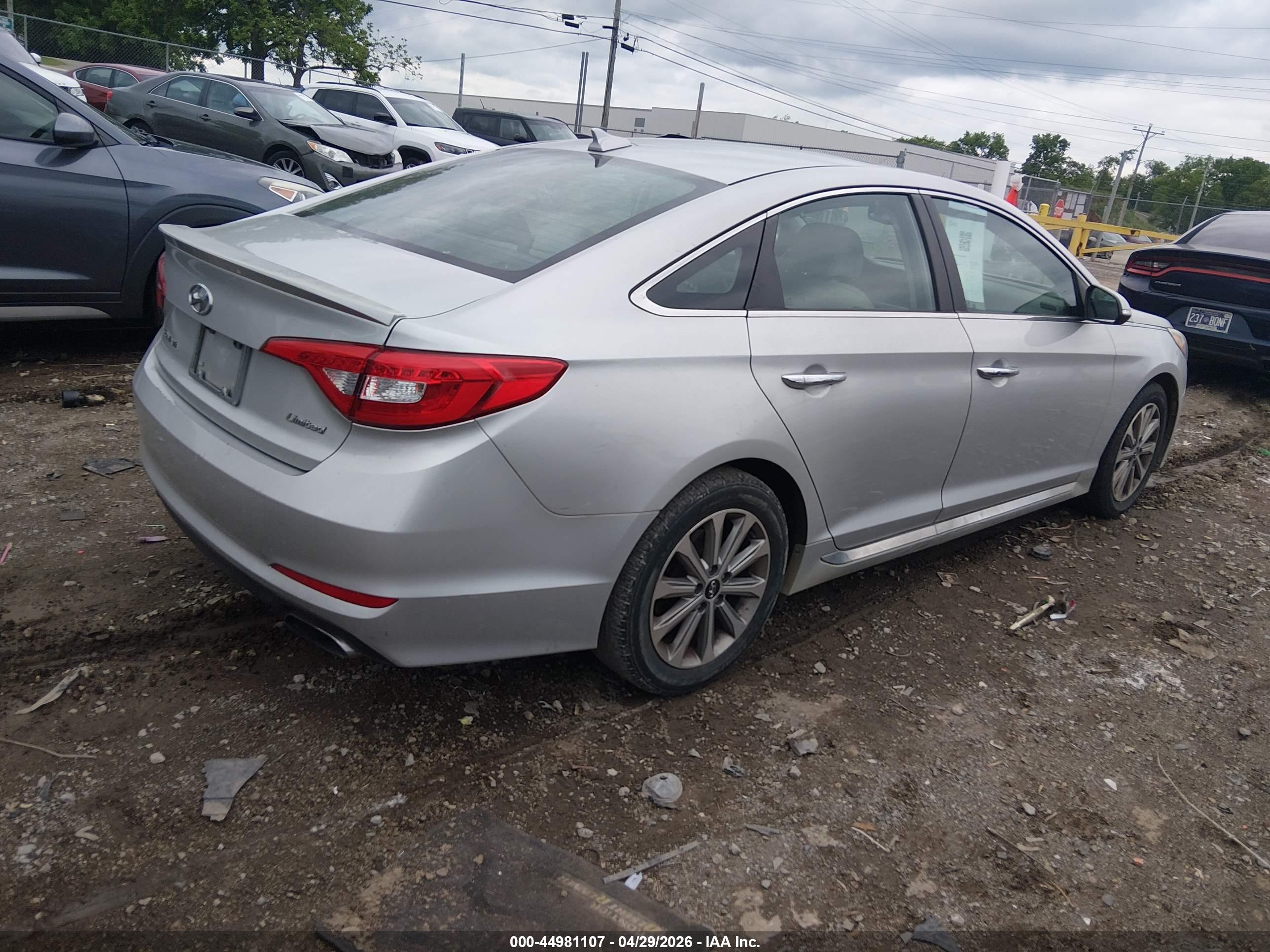 HYUNDAI SONATA image 4