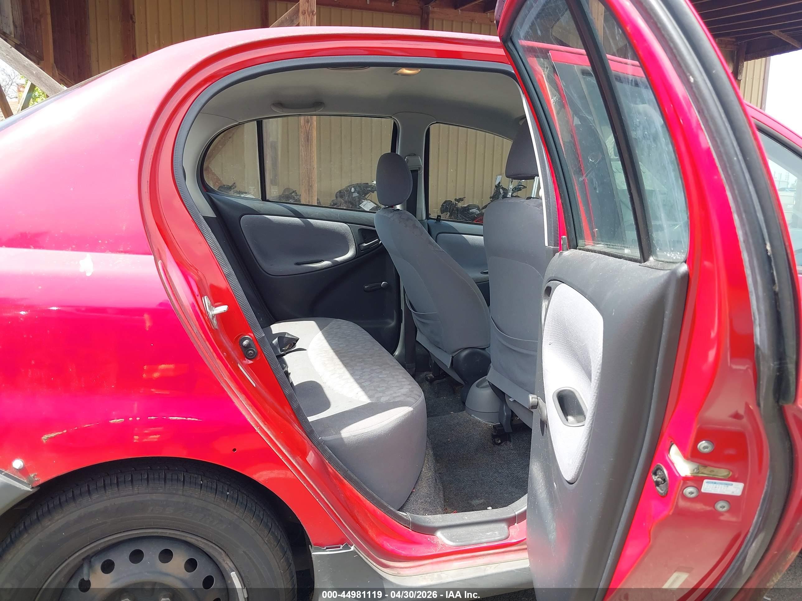 TOYOTA ECHO image 8