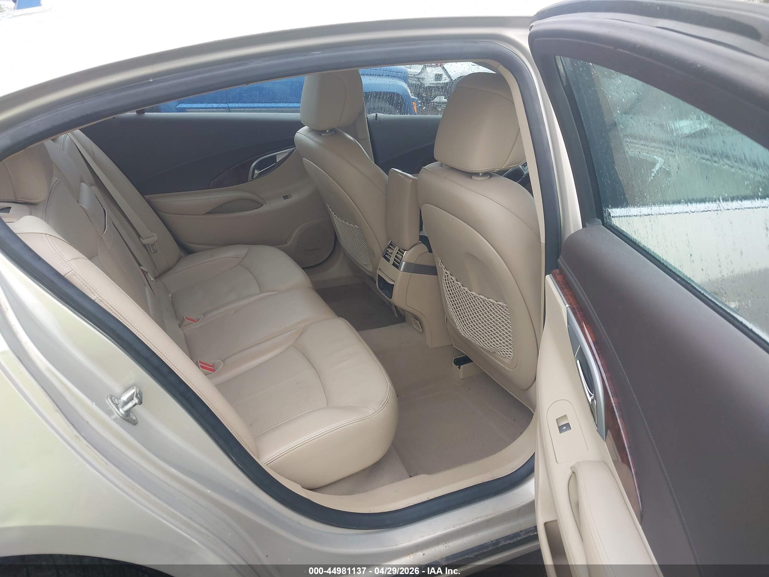 BUICK LACROSSE image 8